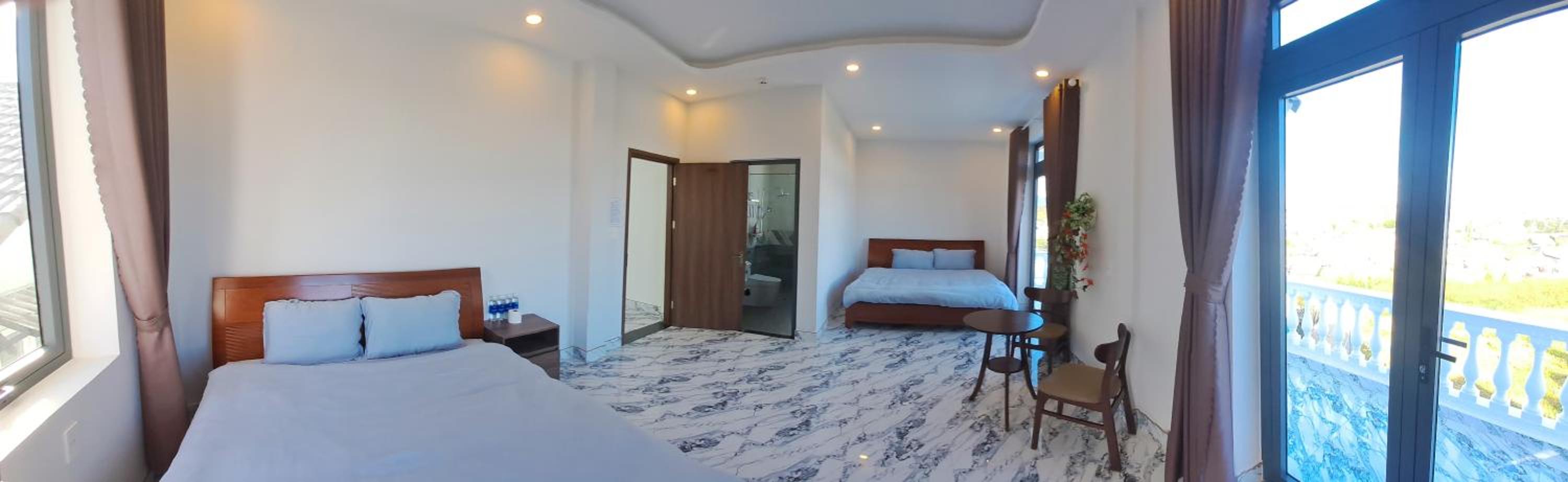 Large Twin Room