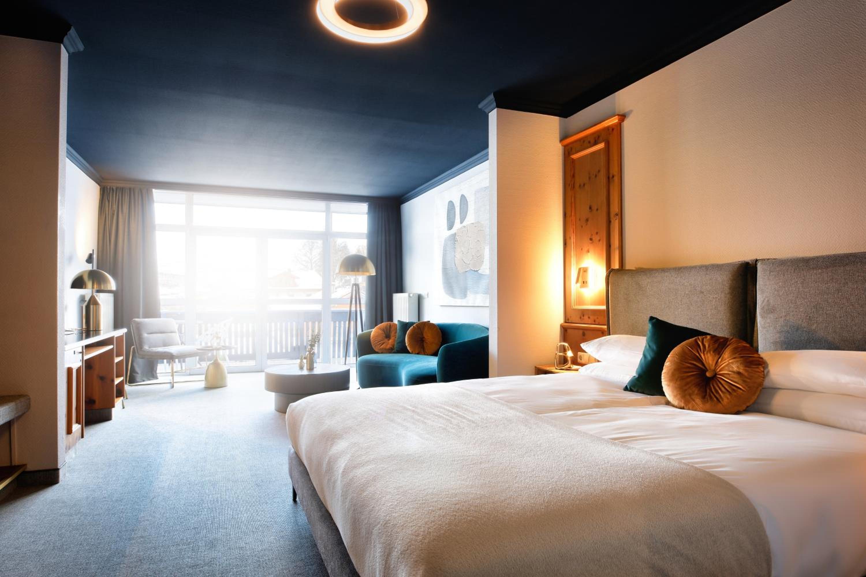 Deluxe Double or Twin Room