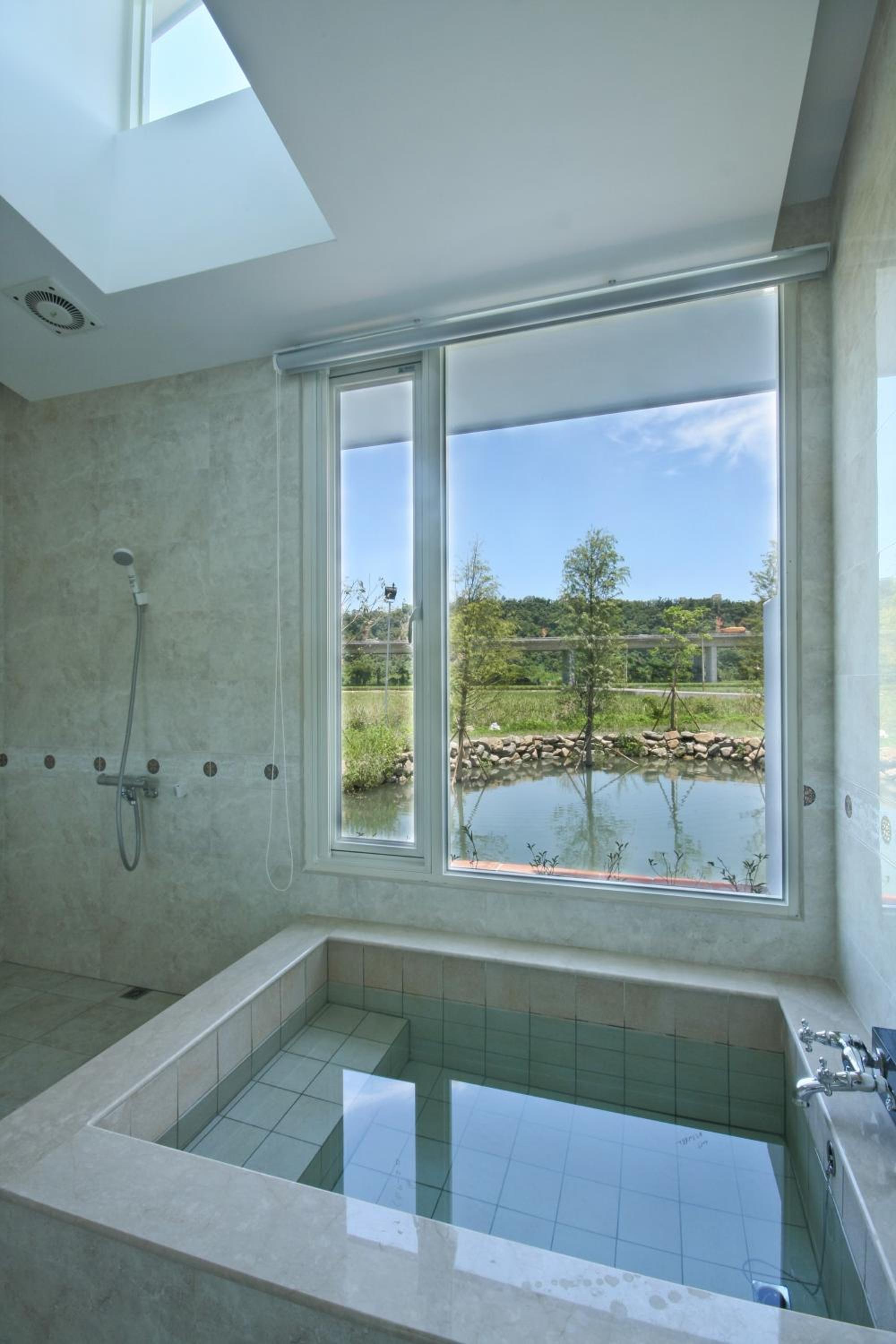 Superior Double Room With Bath photo 3