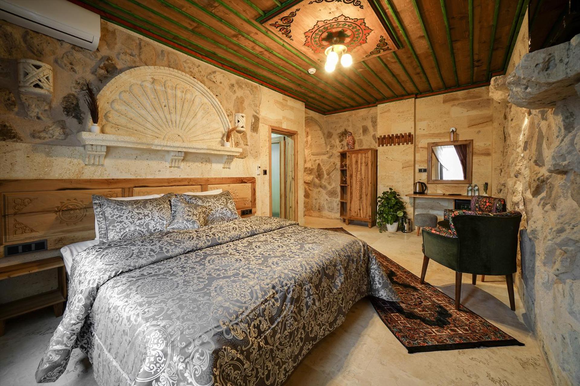 Deluxe Double Room - Photo 15