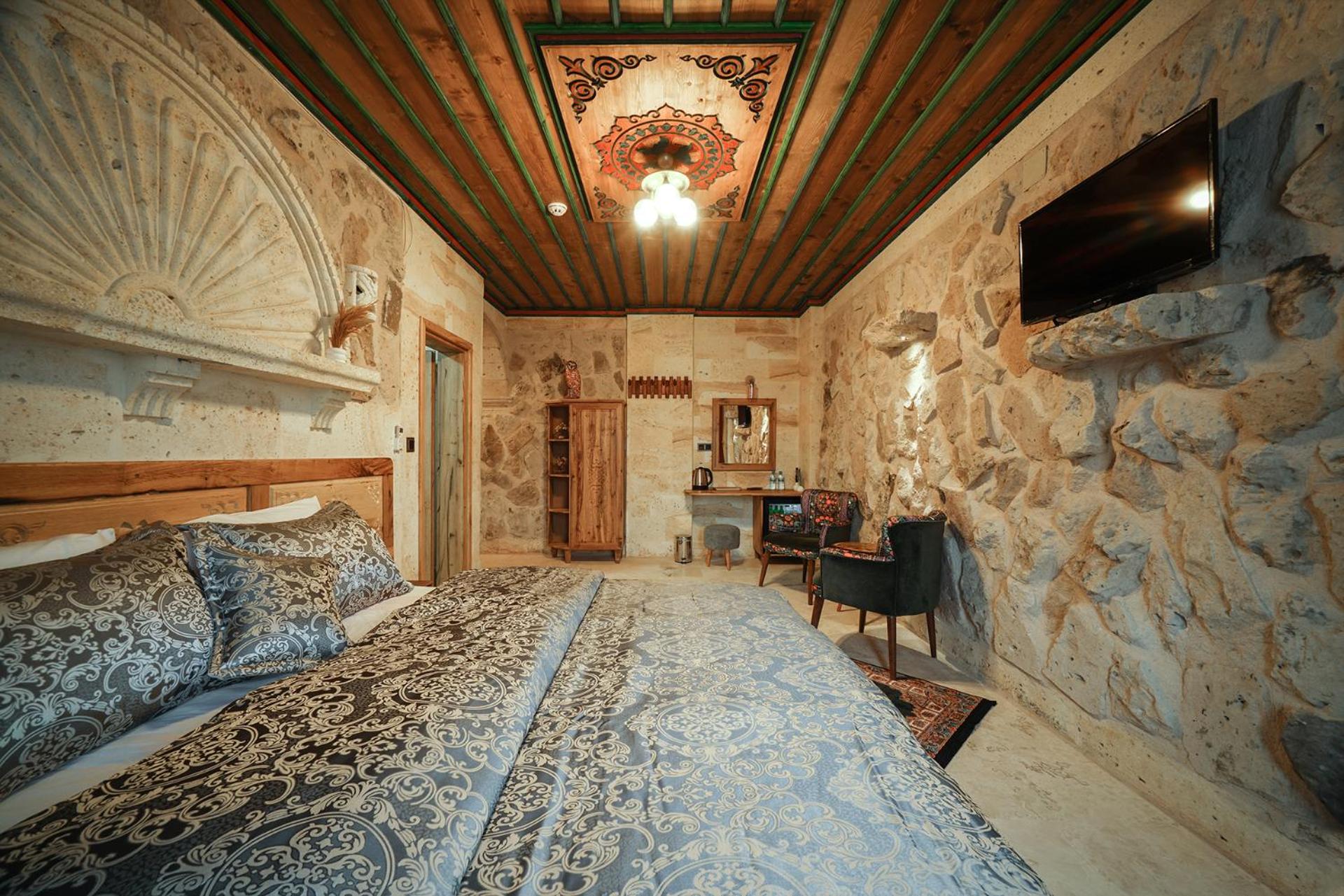 Deluxe Double Room - Photo 14
