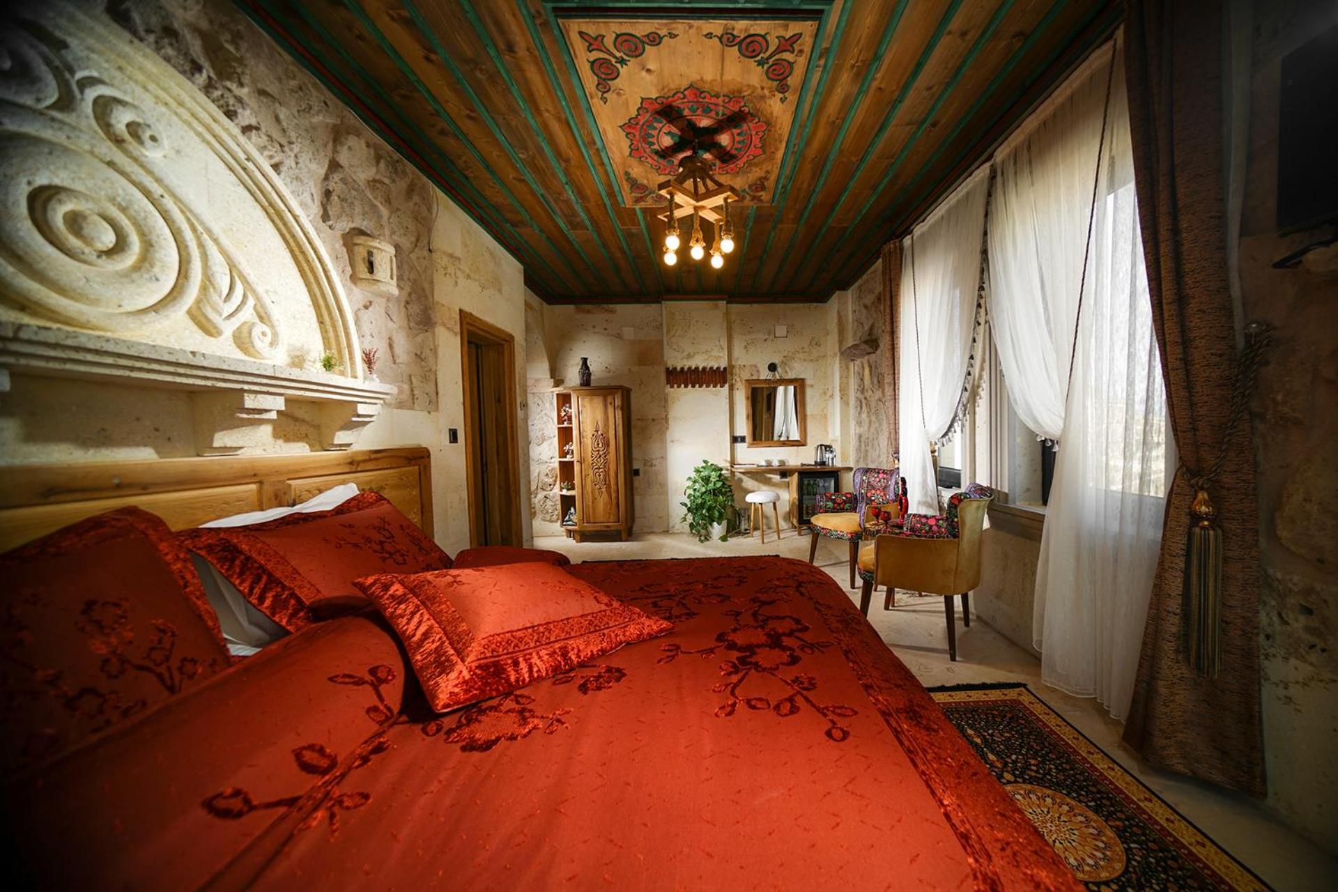 Deluxe Double Room - Photo 17