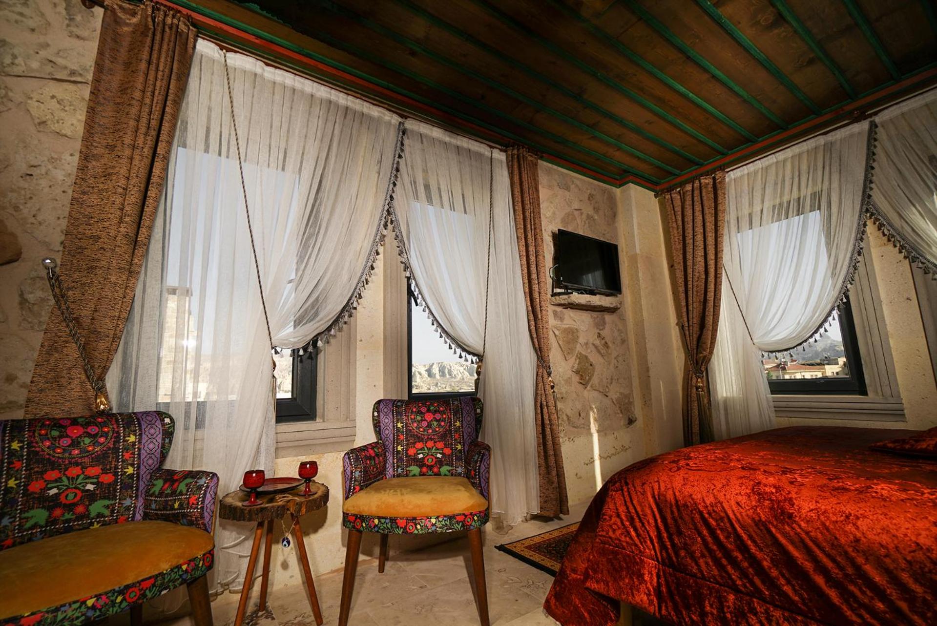 Deluxe Double Room - Photo 18