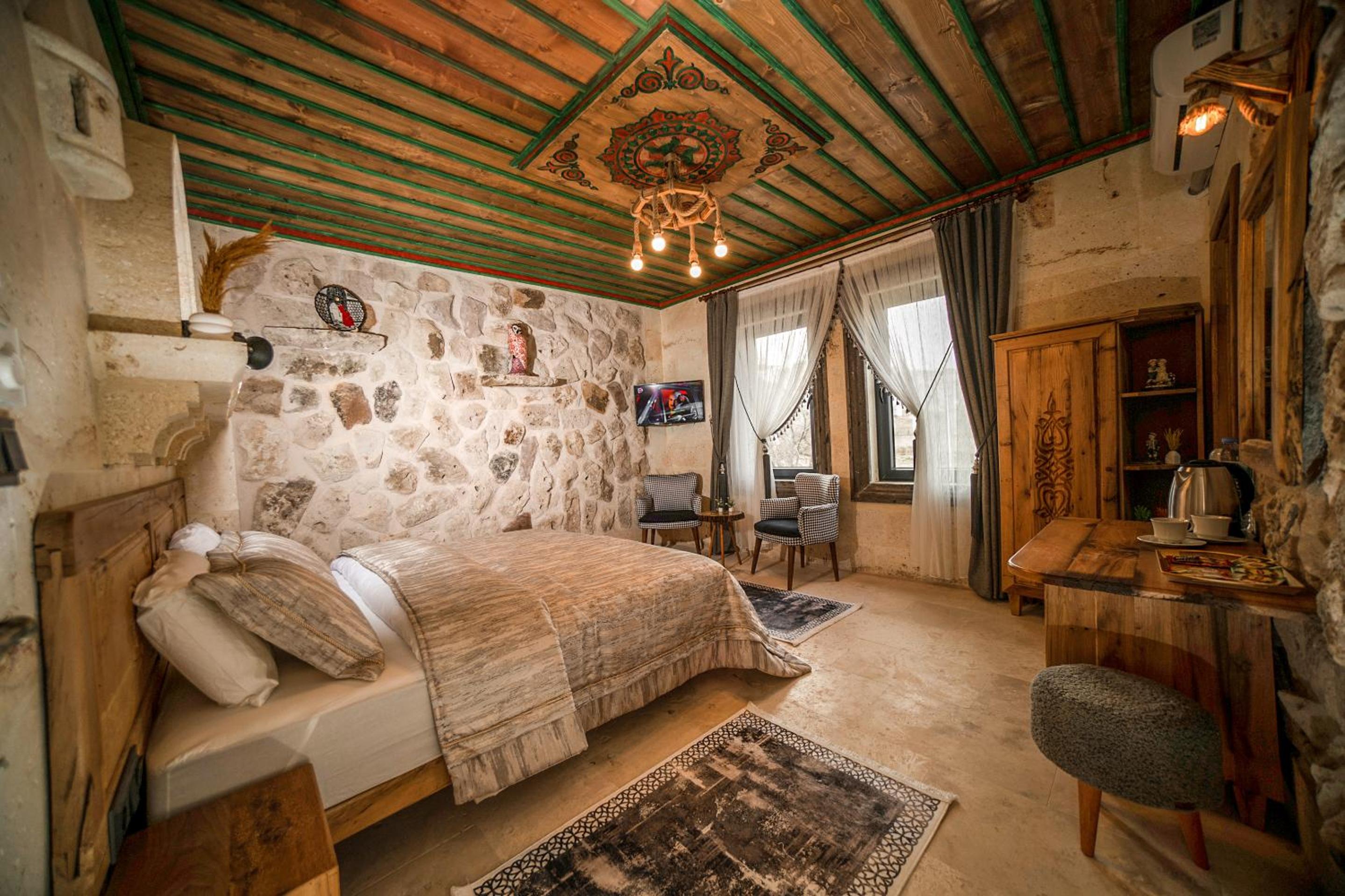 Deluxe Double Room with Shower photo 3