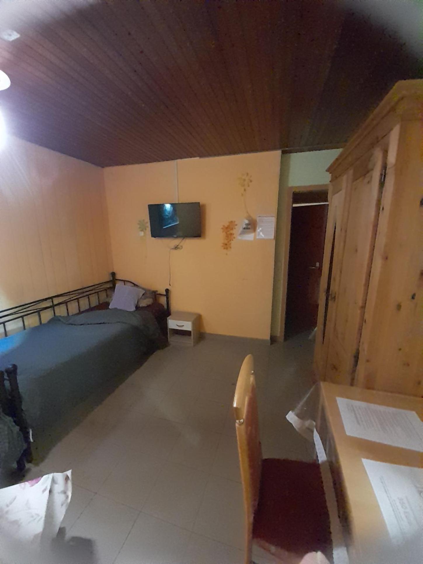 Triple Room with Private Bathroom photo 3