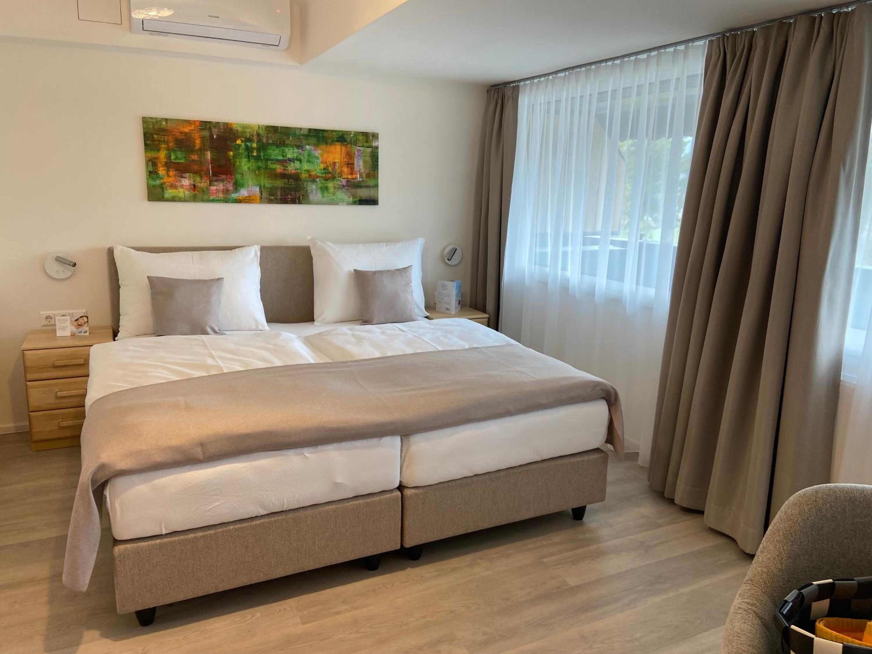 Double Room with Balcony - Photo 7
