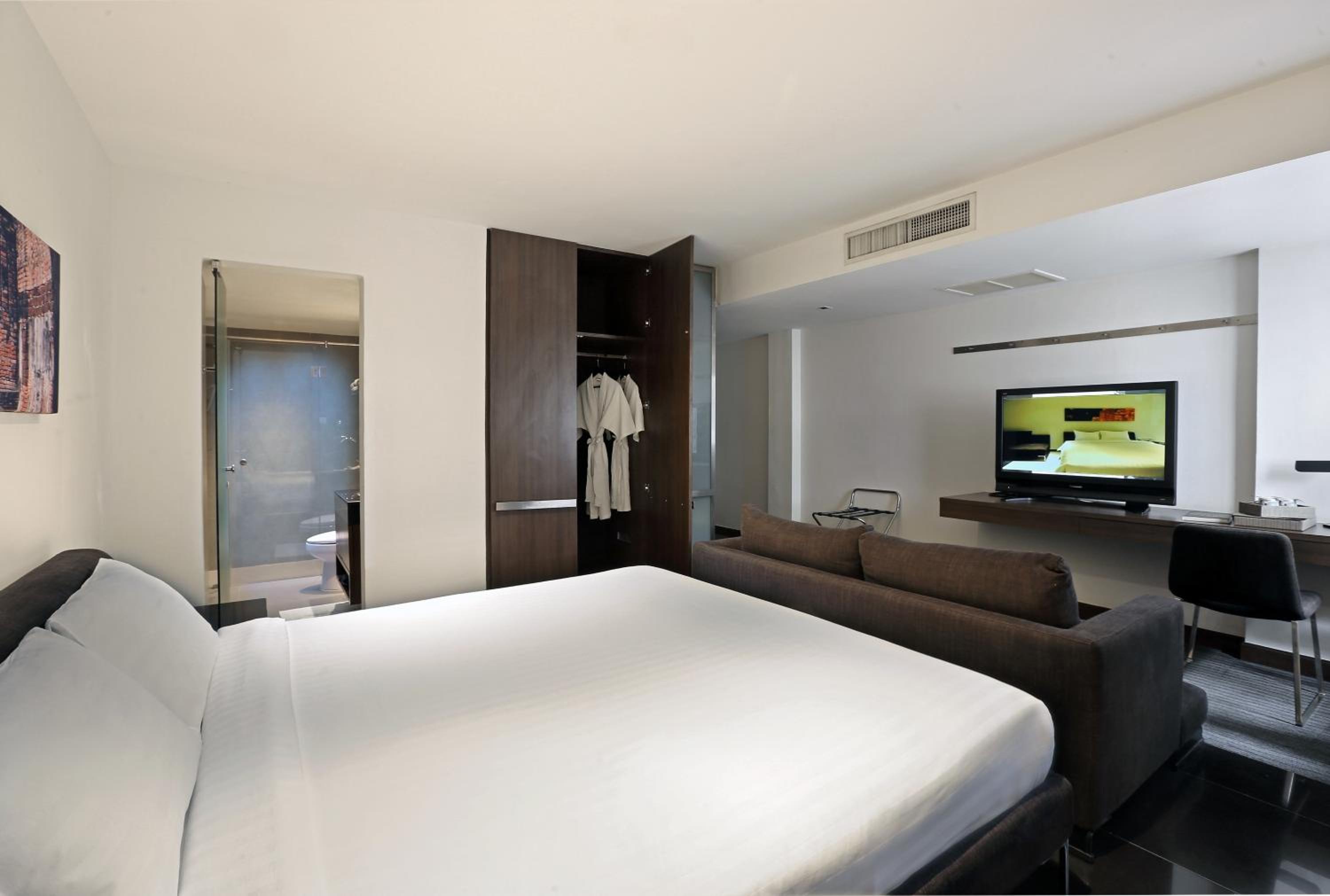 Grand Deluxe Single room photo 3