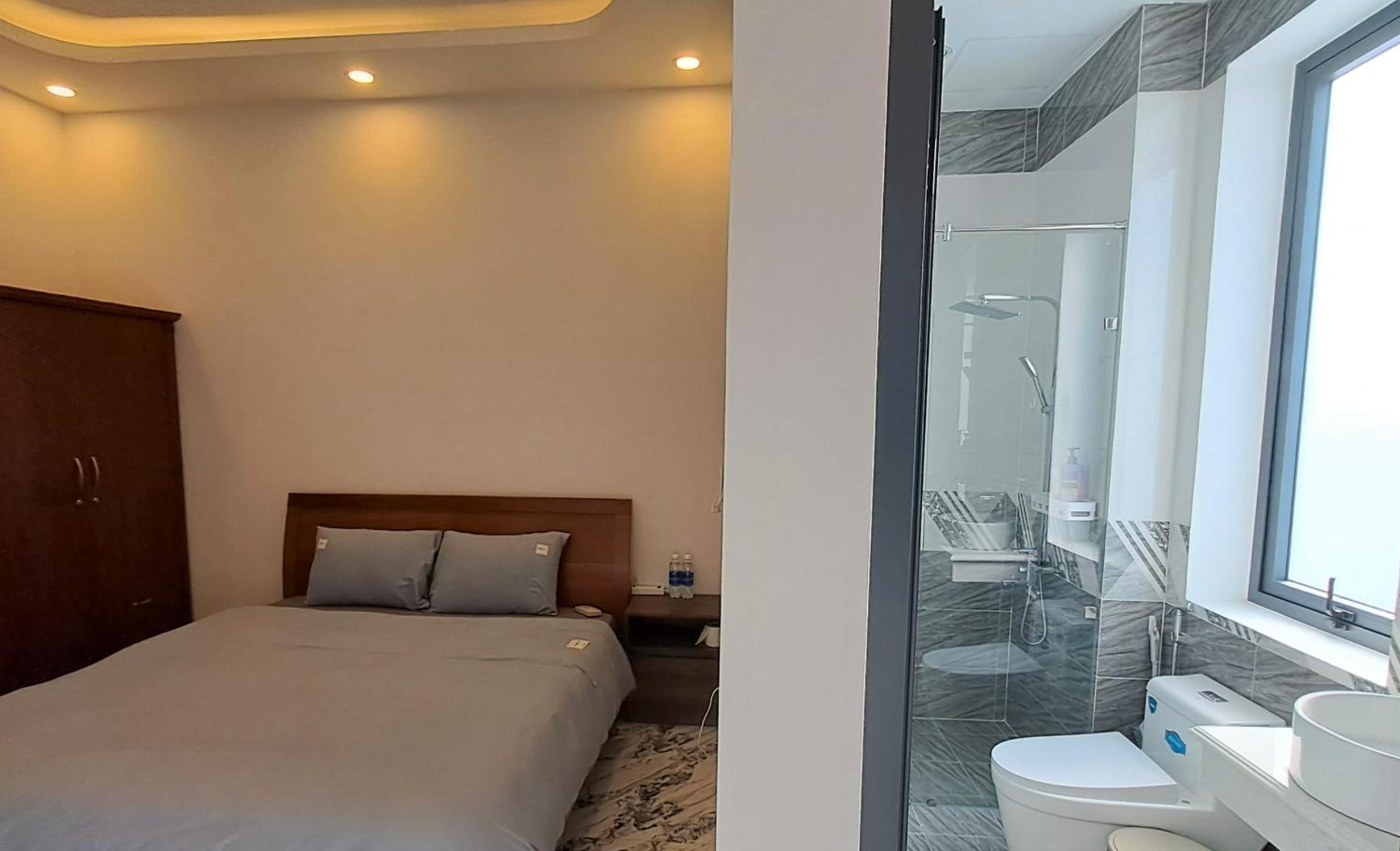 Superior King Room