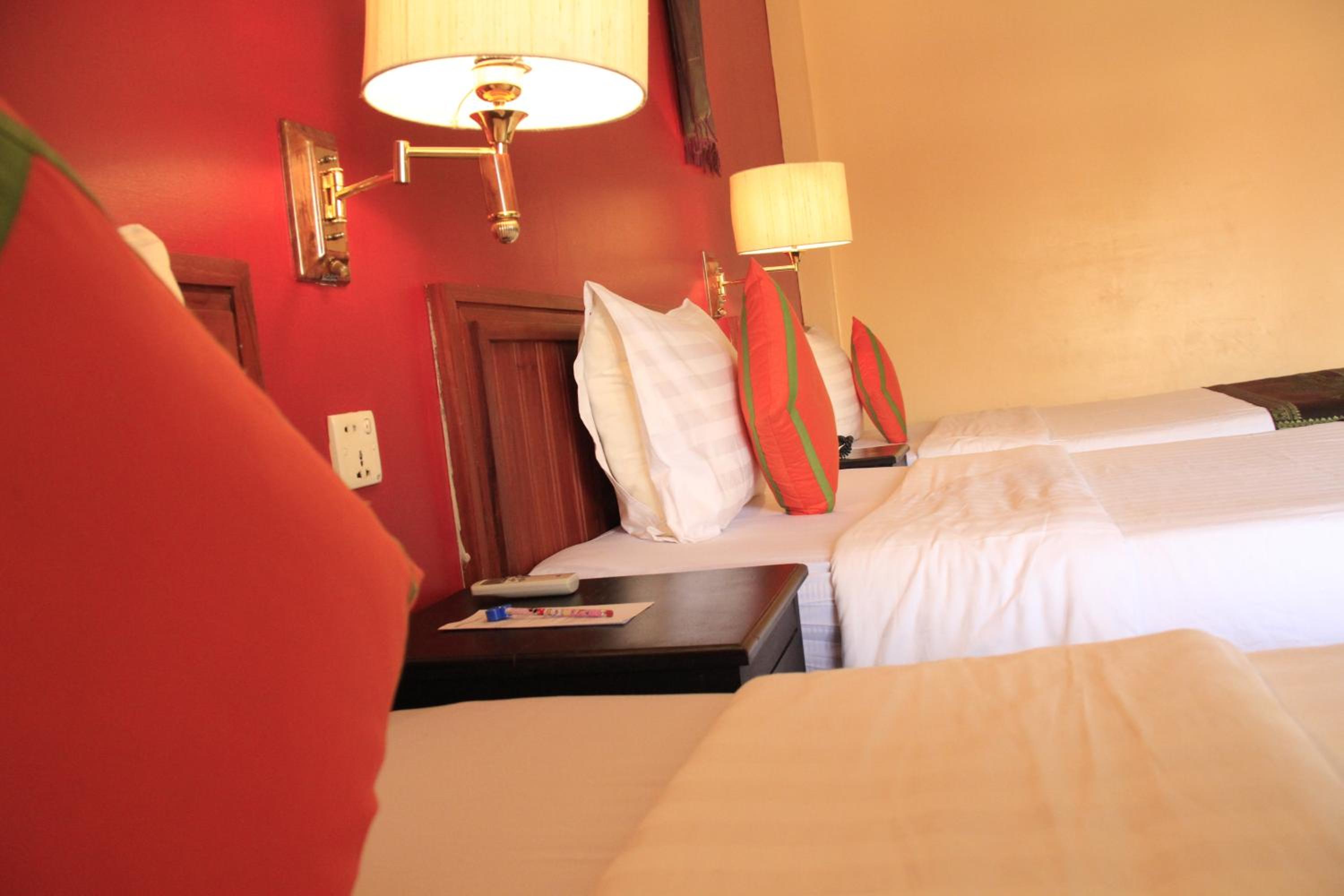 Superior Triple Room with Balcony - Photo 3