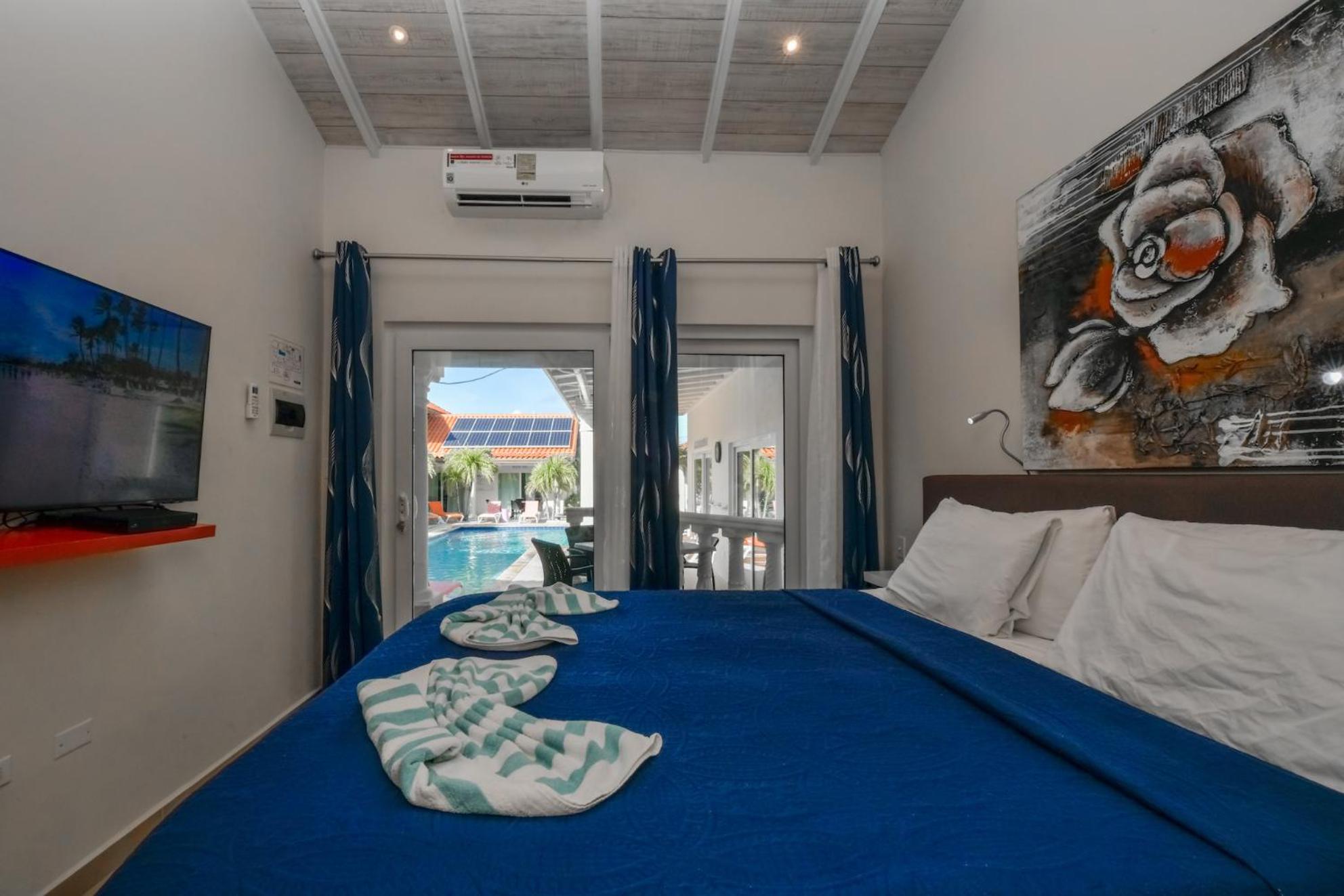 Loft Suite 1-53