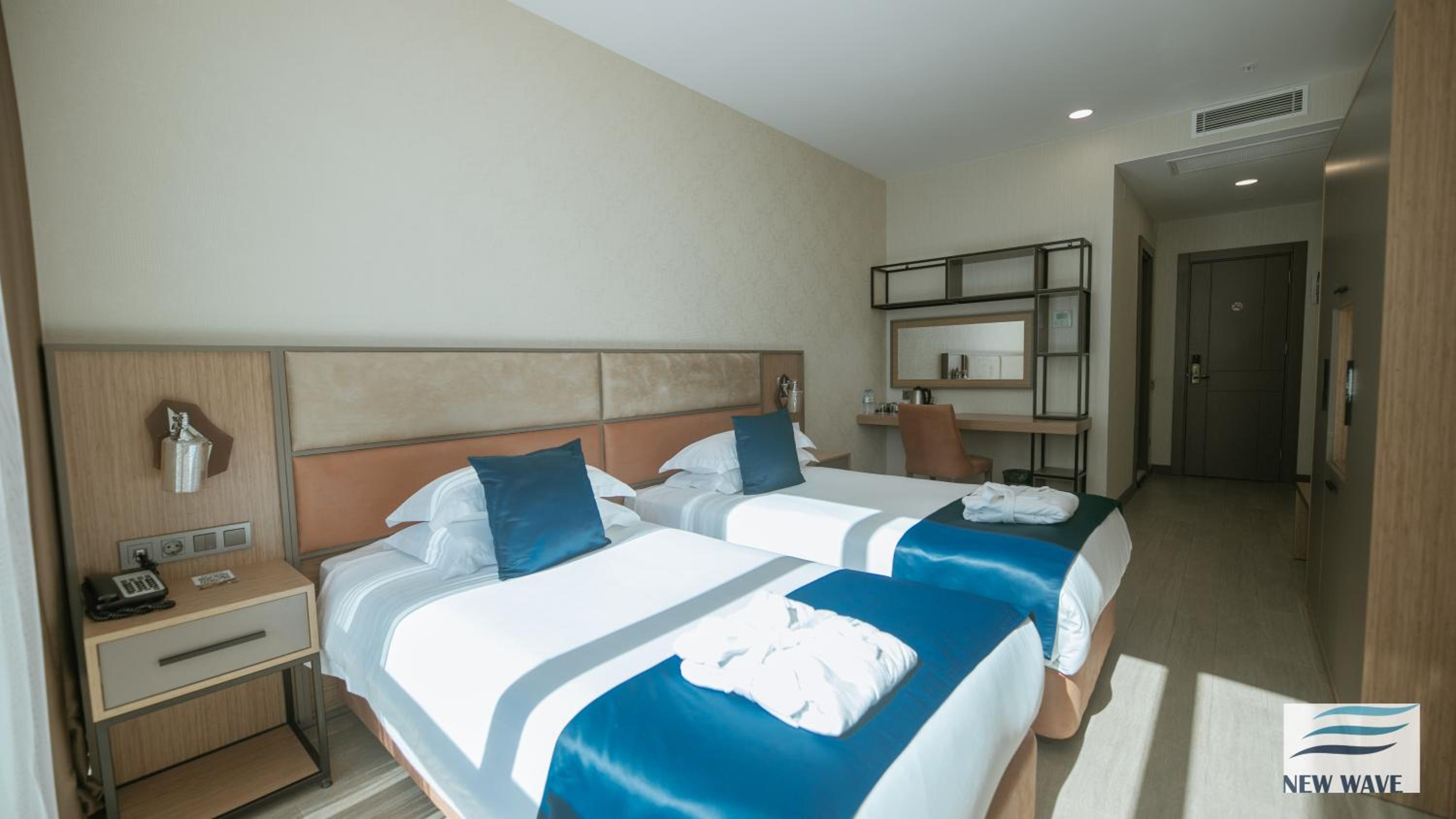Standard Twin Room - Photo 1