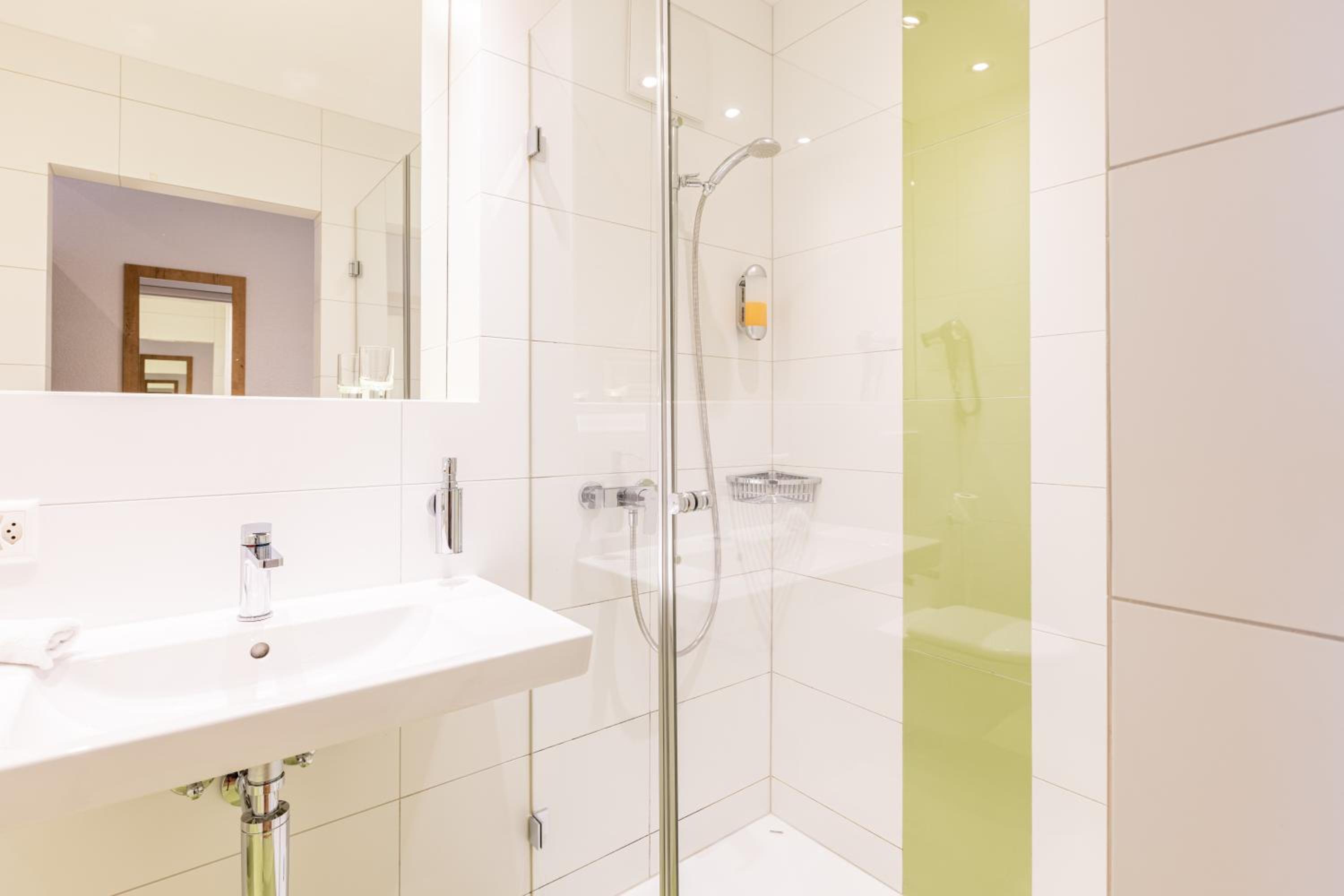 Double Room - Photo 20