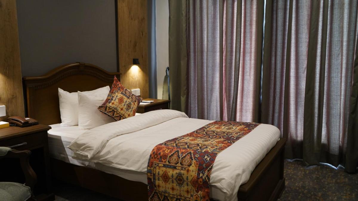 Standard Single Room - Photo 3