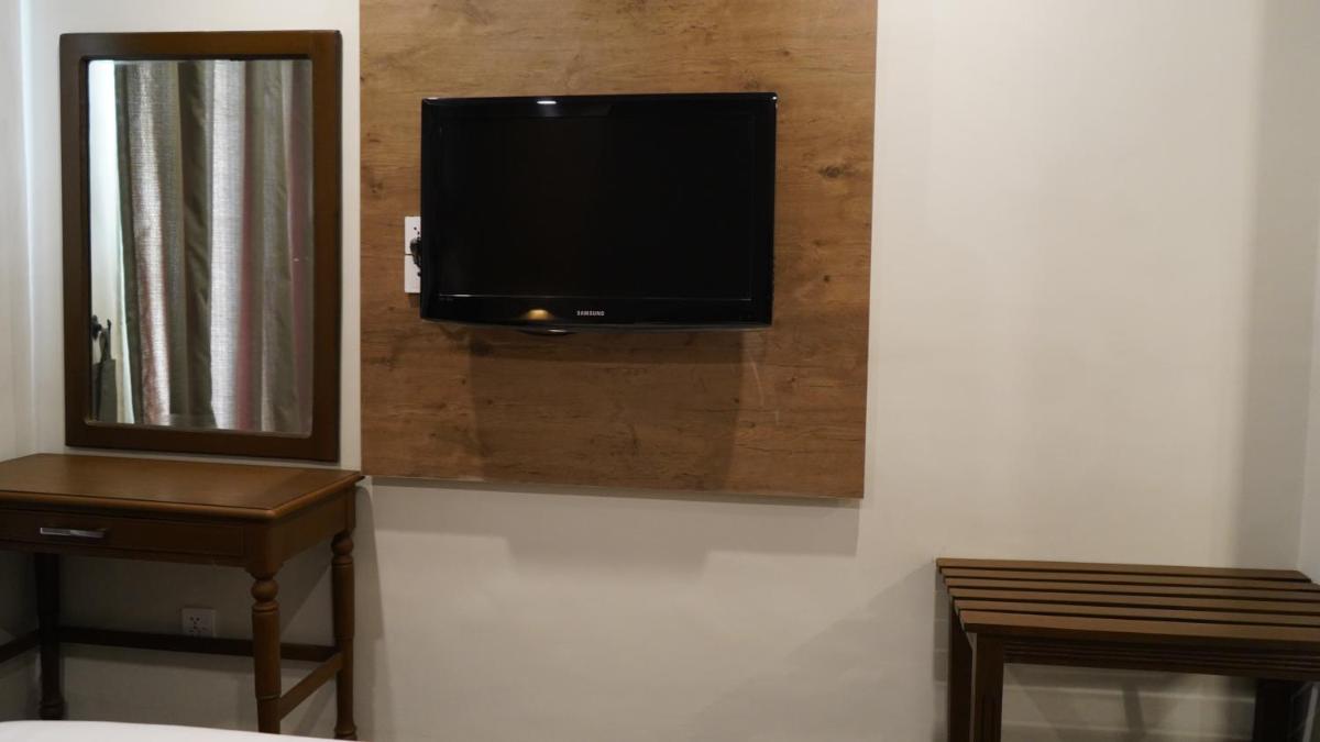 Standard Single Room - Photo 2