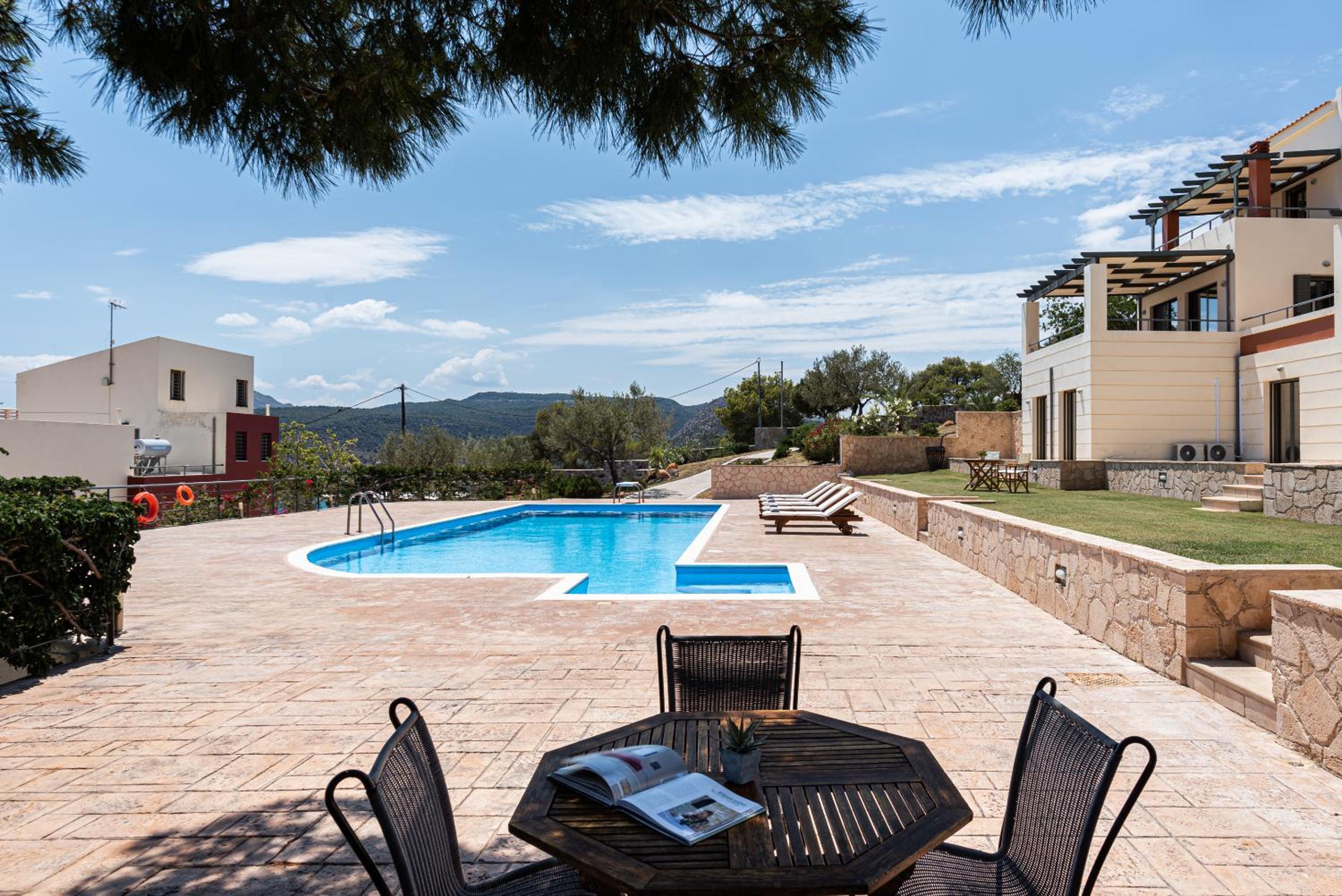 Standard Villa photo 2
