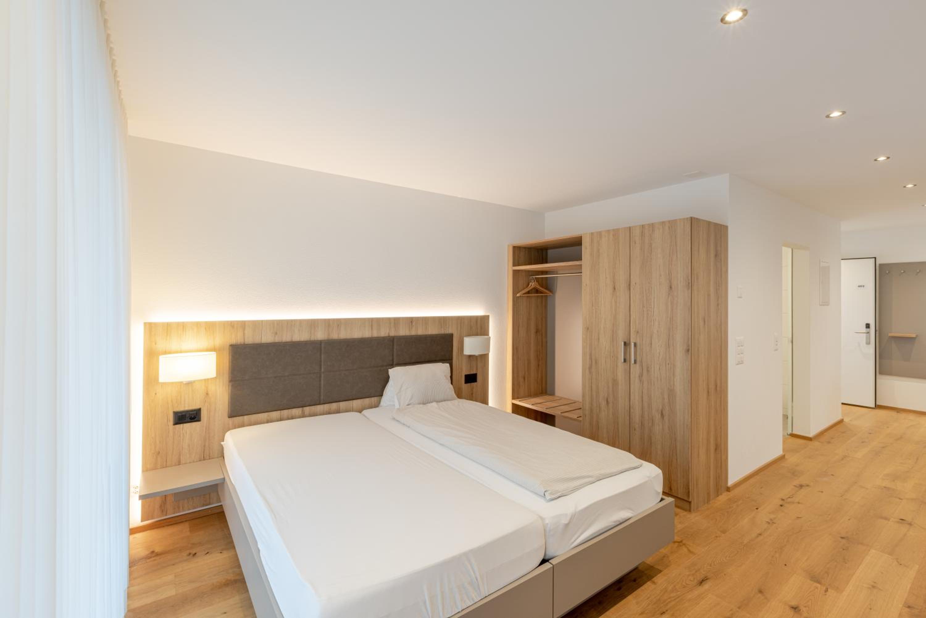 Double Room - Photo 13