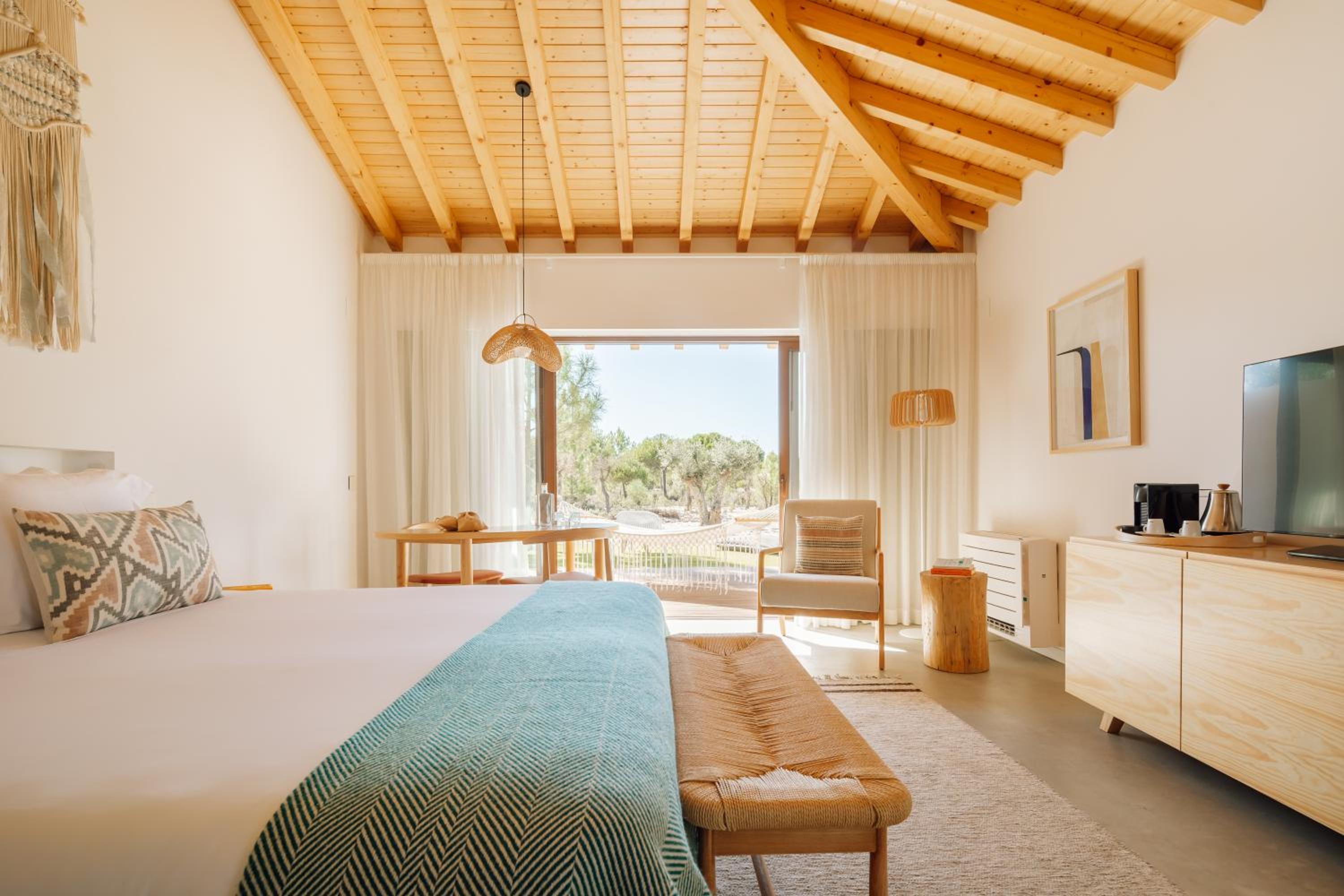 Quarto Deluxe com Pátio Exterior