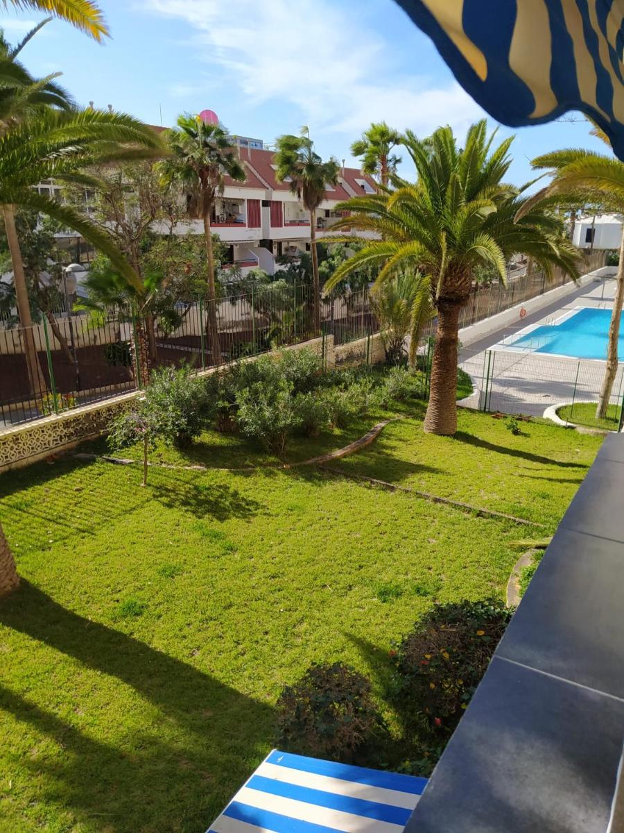 Apartment with Garden View