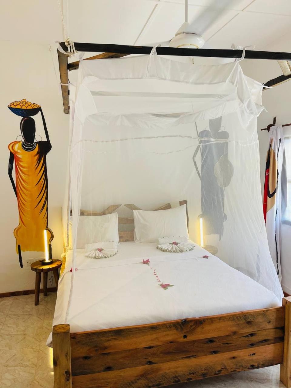 Double Room - Photo 7