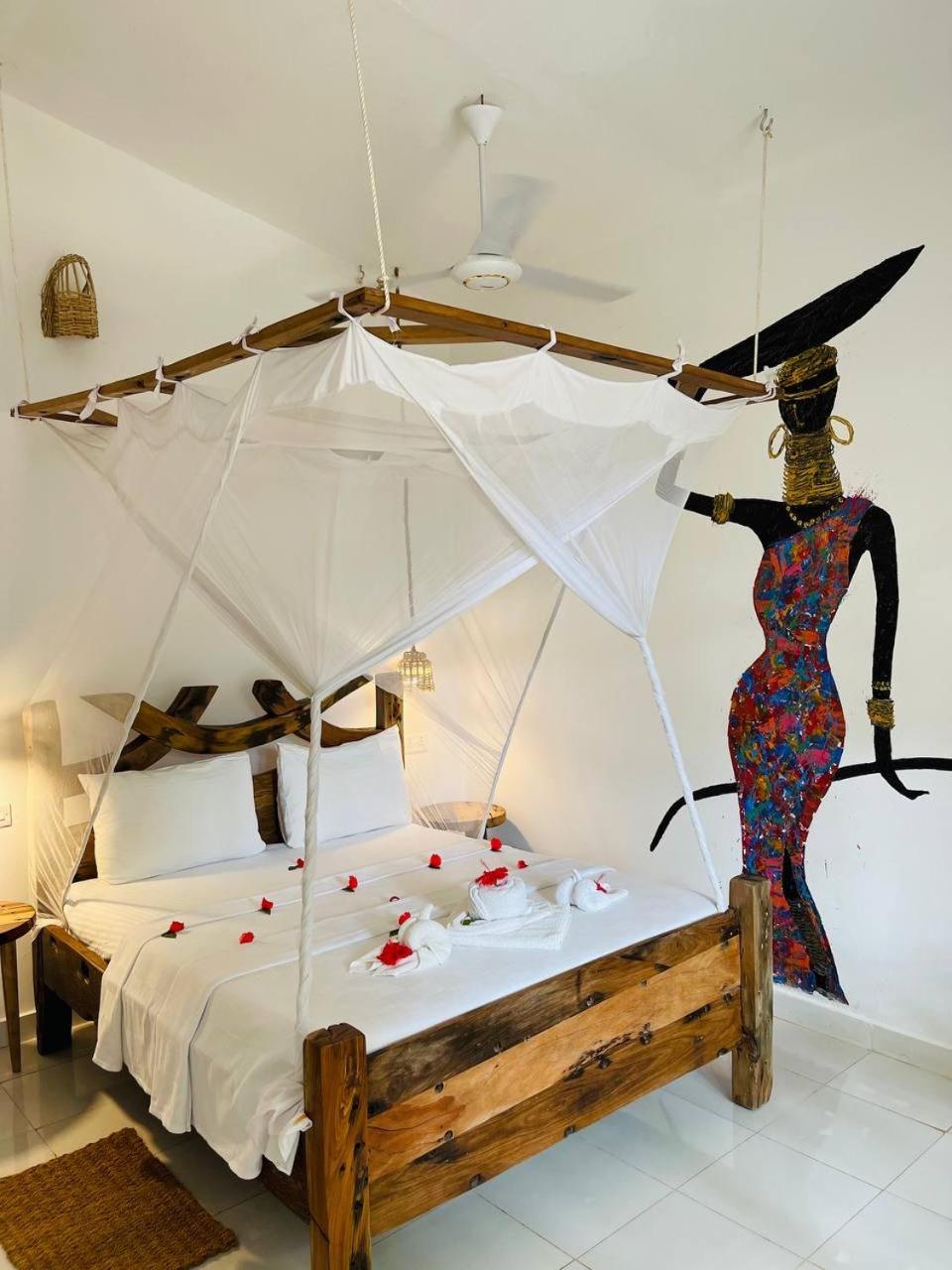 Deluxe Double Room - Photo 19
