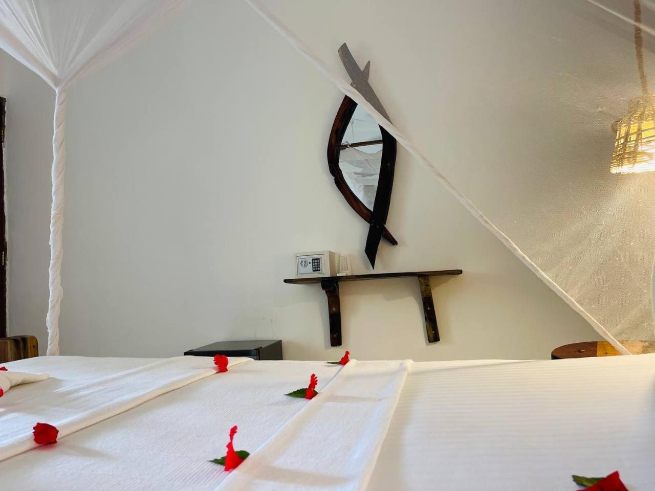 Deluxe Double Room - Photo 18