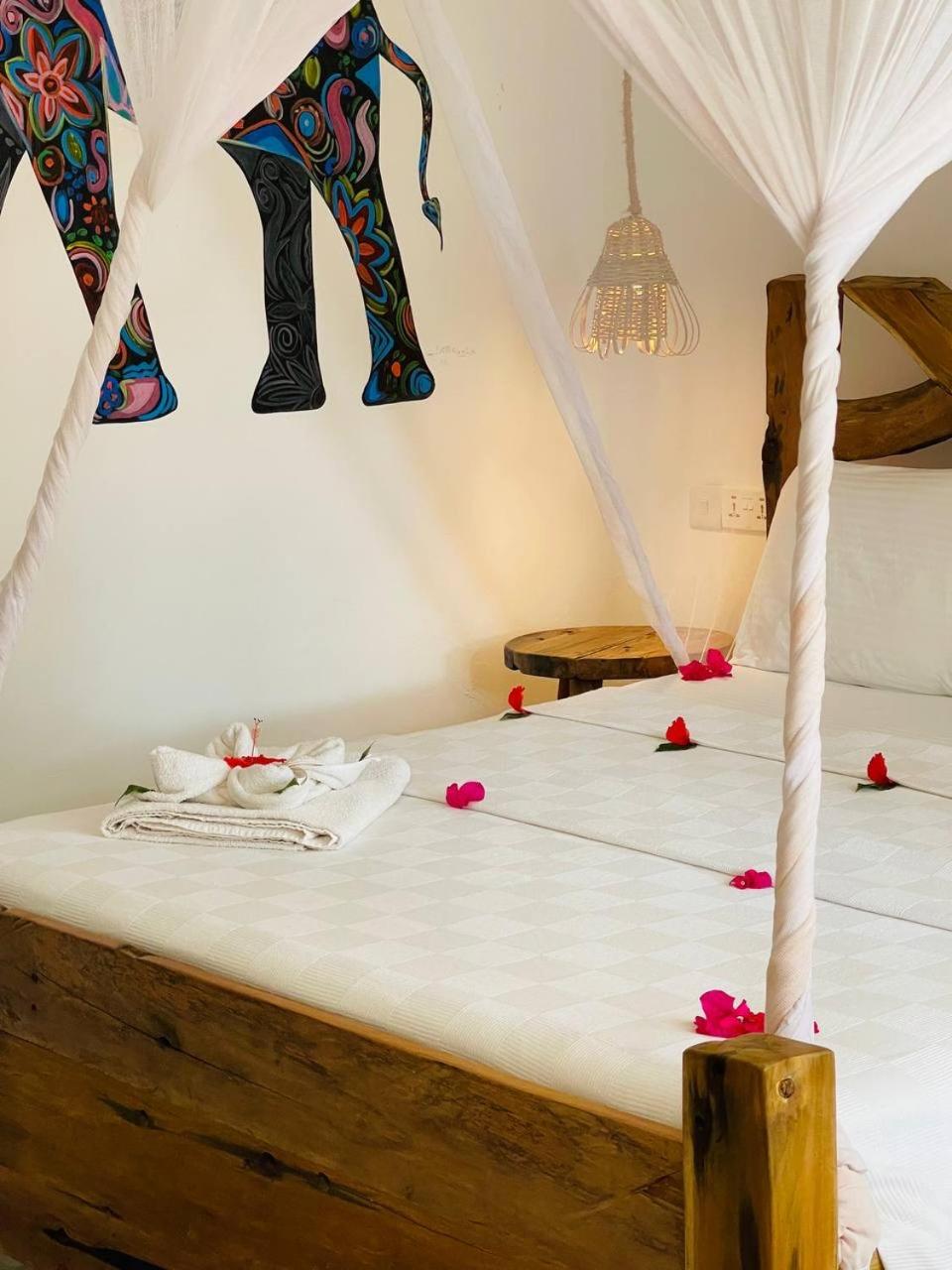Deluxe Double Room - Photo 15