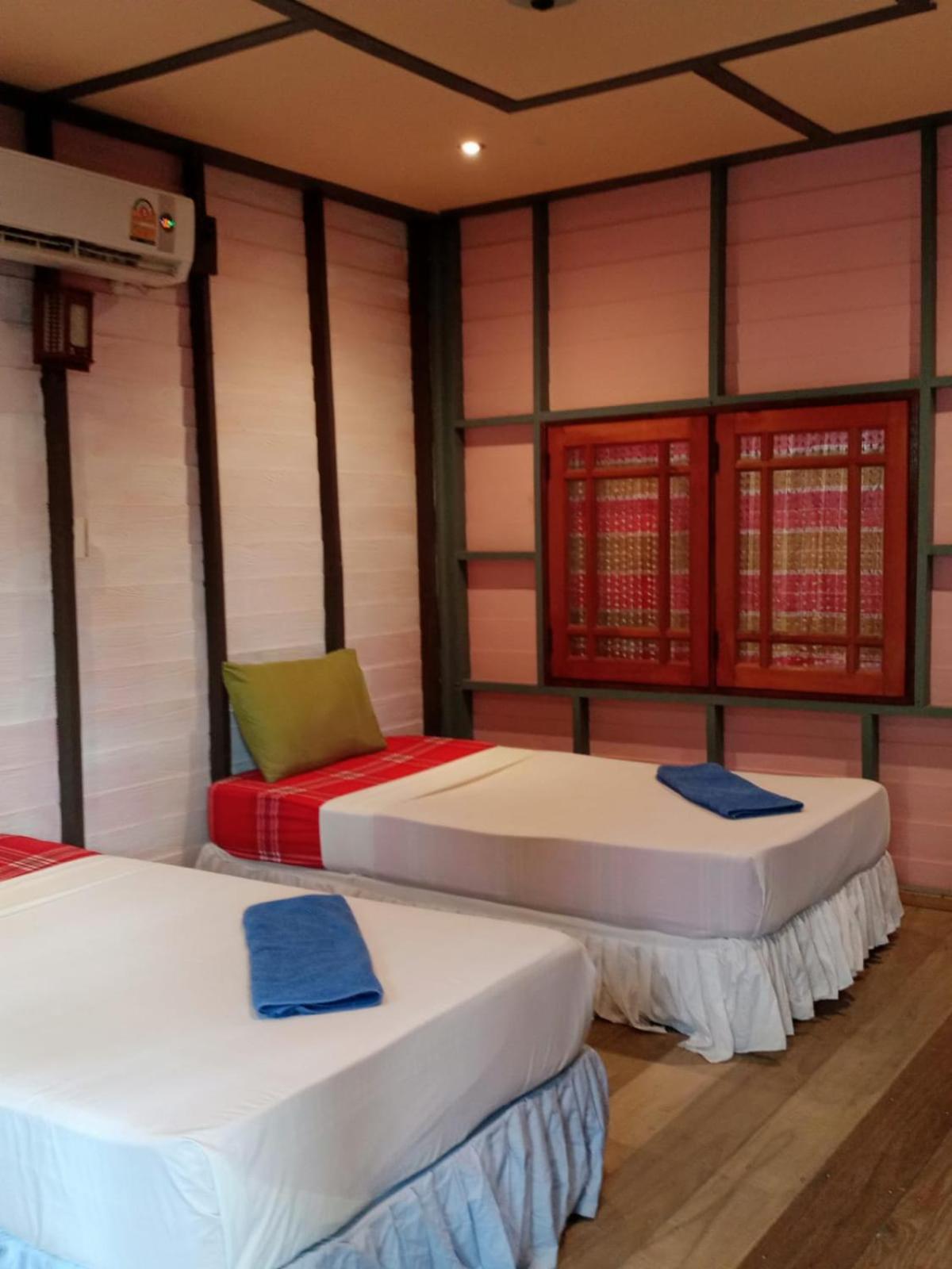 Deluxe Twin Room - Photo 6