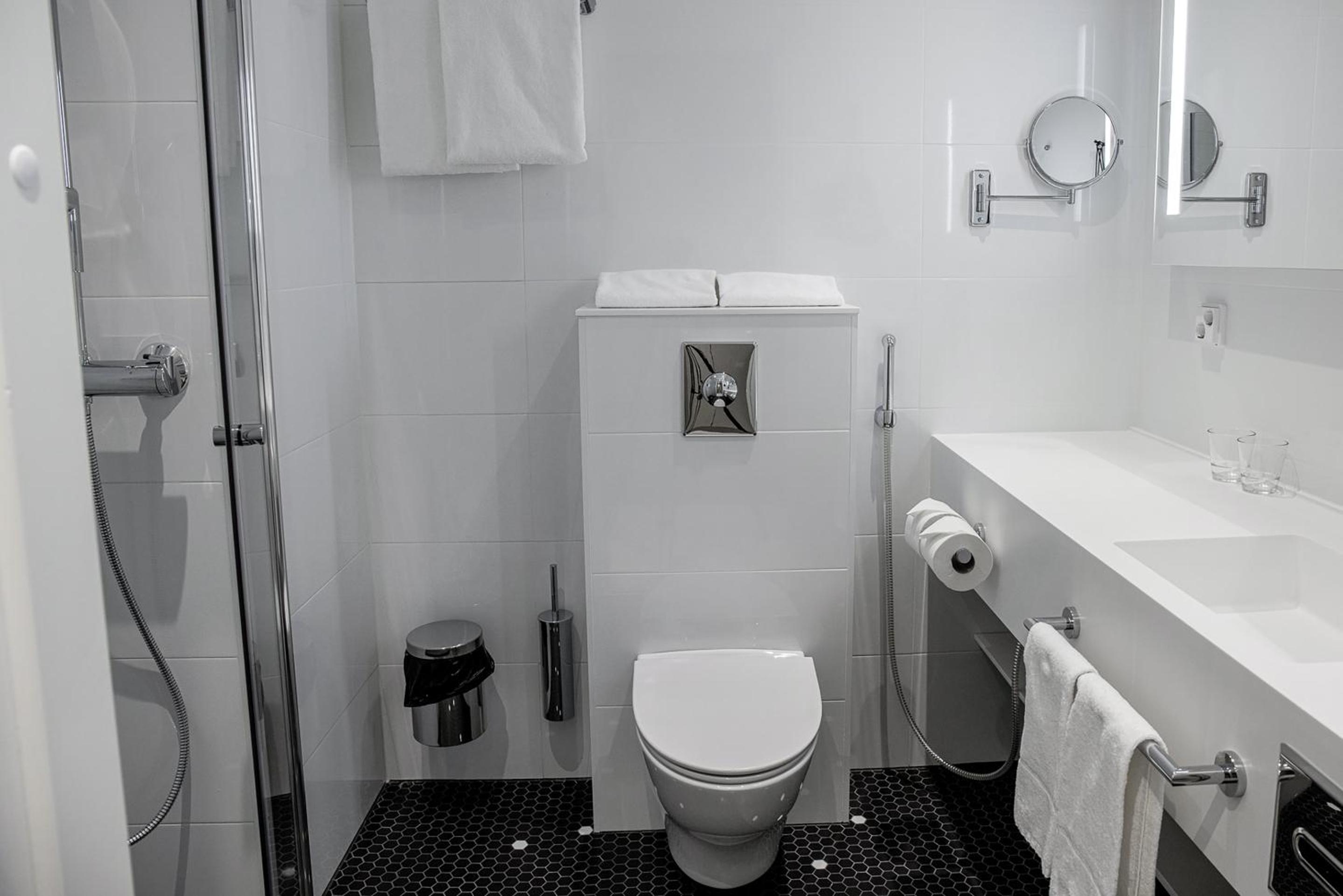 Standard Twin Room (Pet Friendly) photo 2