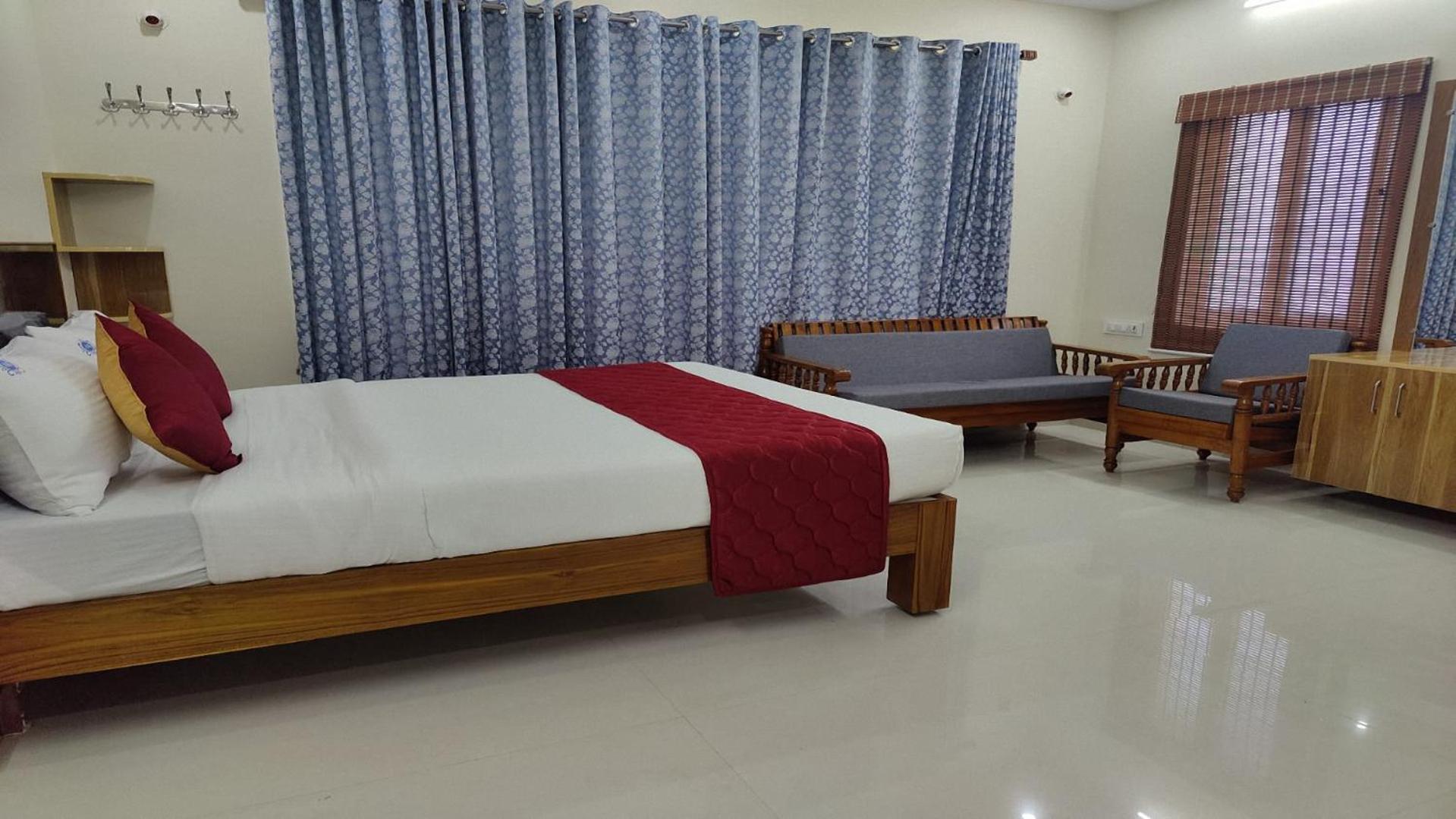 Budget Double Room - Photo 1