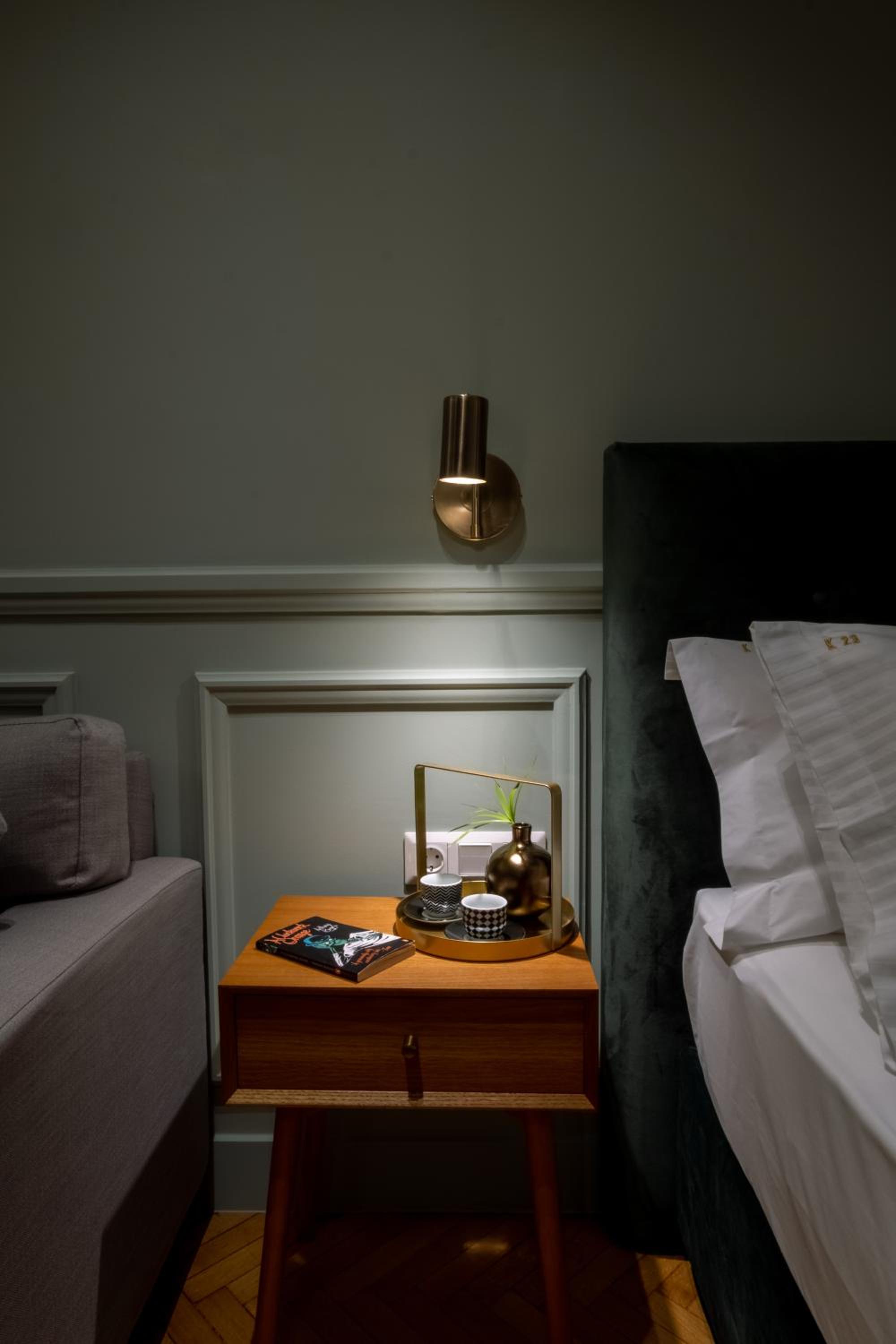 Green One-Bedroom Suite photo 1
