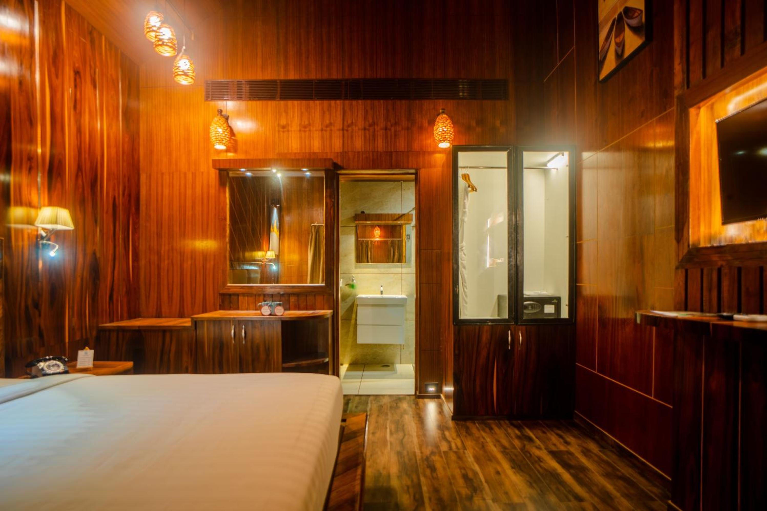 Coral Azure Garden View (10 % Discount On Dinner) Coral Azure Garden View (10 % Discount On Dinner)