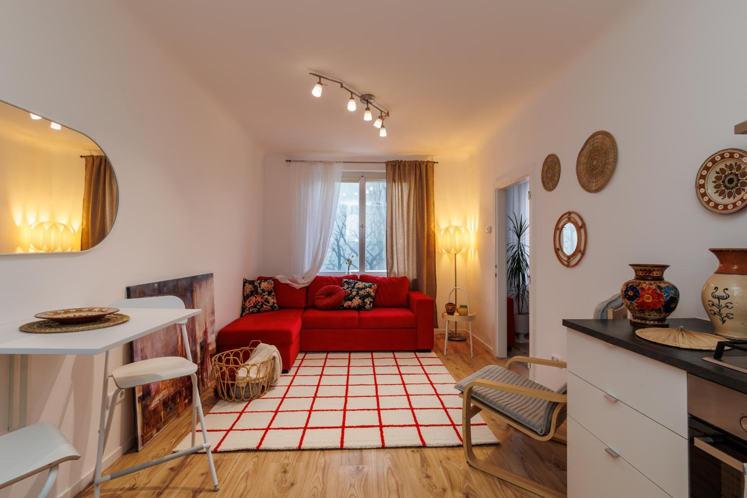 One-Bedroom Apartment
