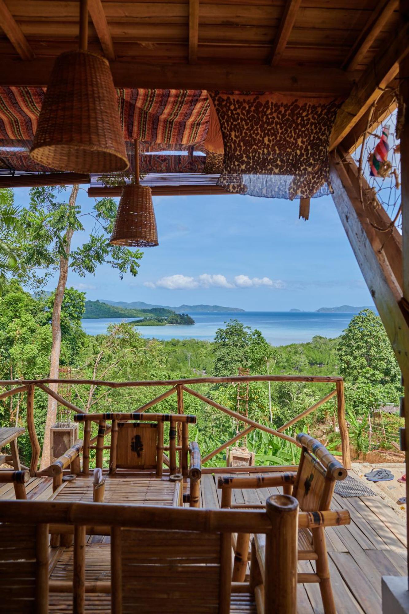 Bungalow with Sea View - Photo 5
