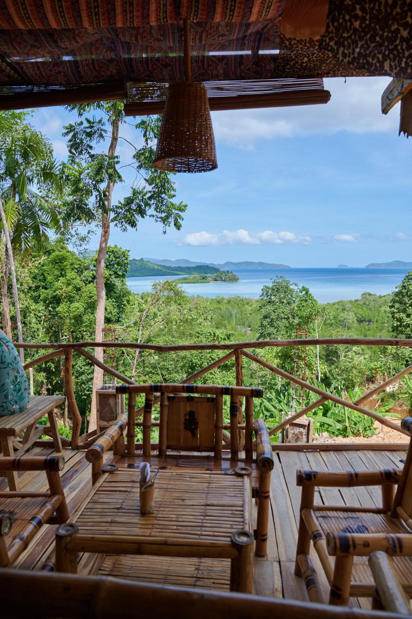 Double Room with Balcony and Sea View - Photo 14
