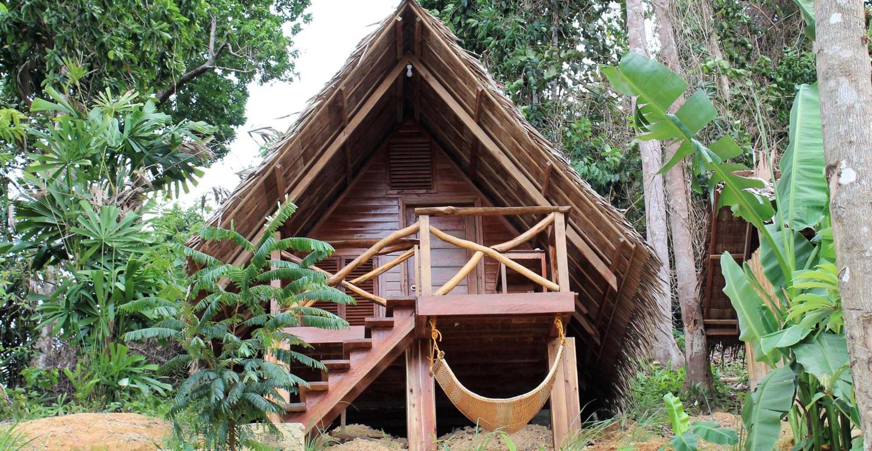 Double Room with Balcony and Sea View - Photo 8