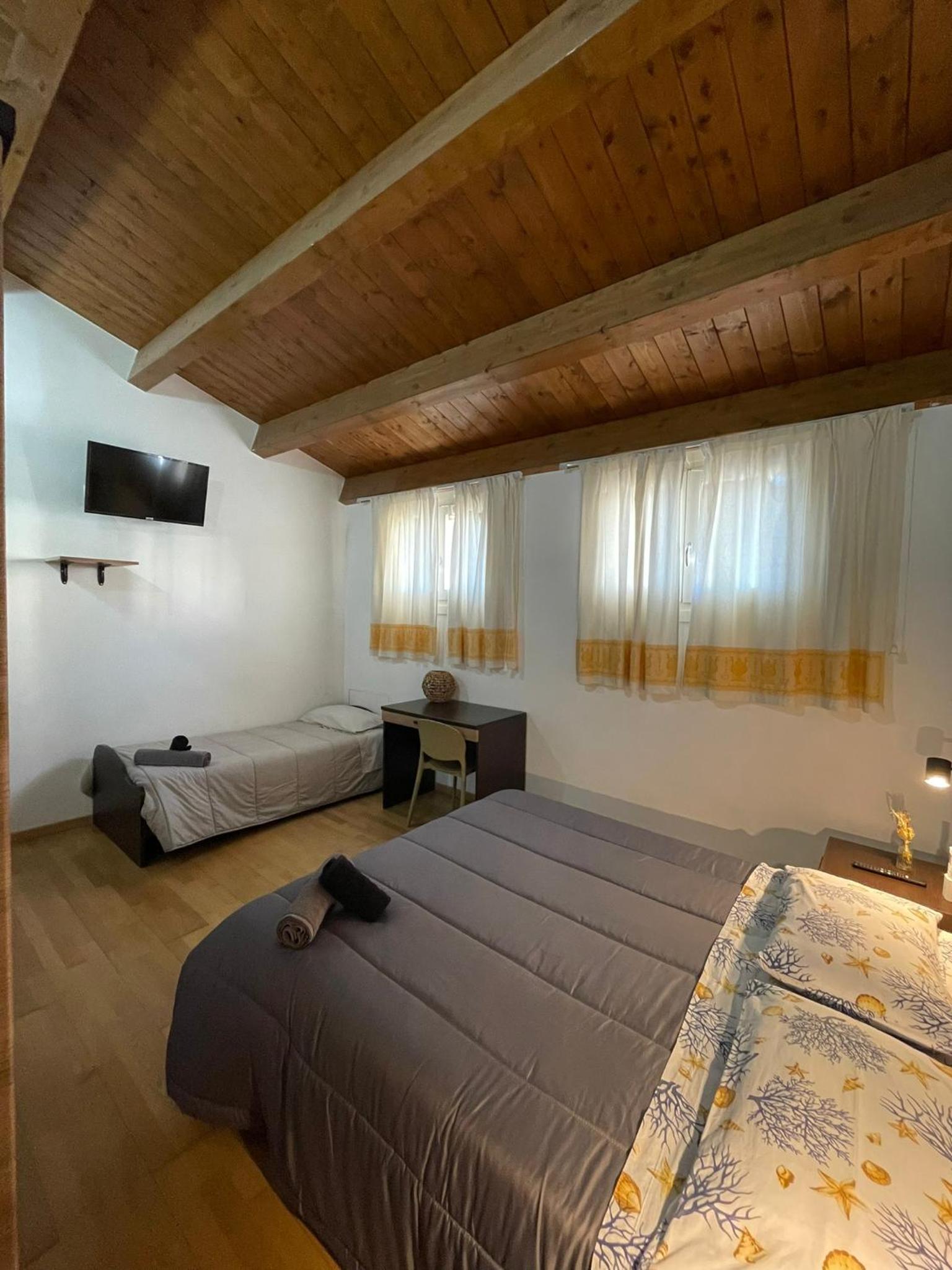 Triple Room With Bathroom photo 3