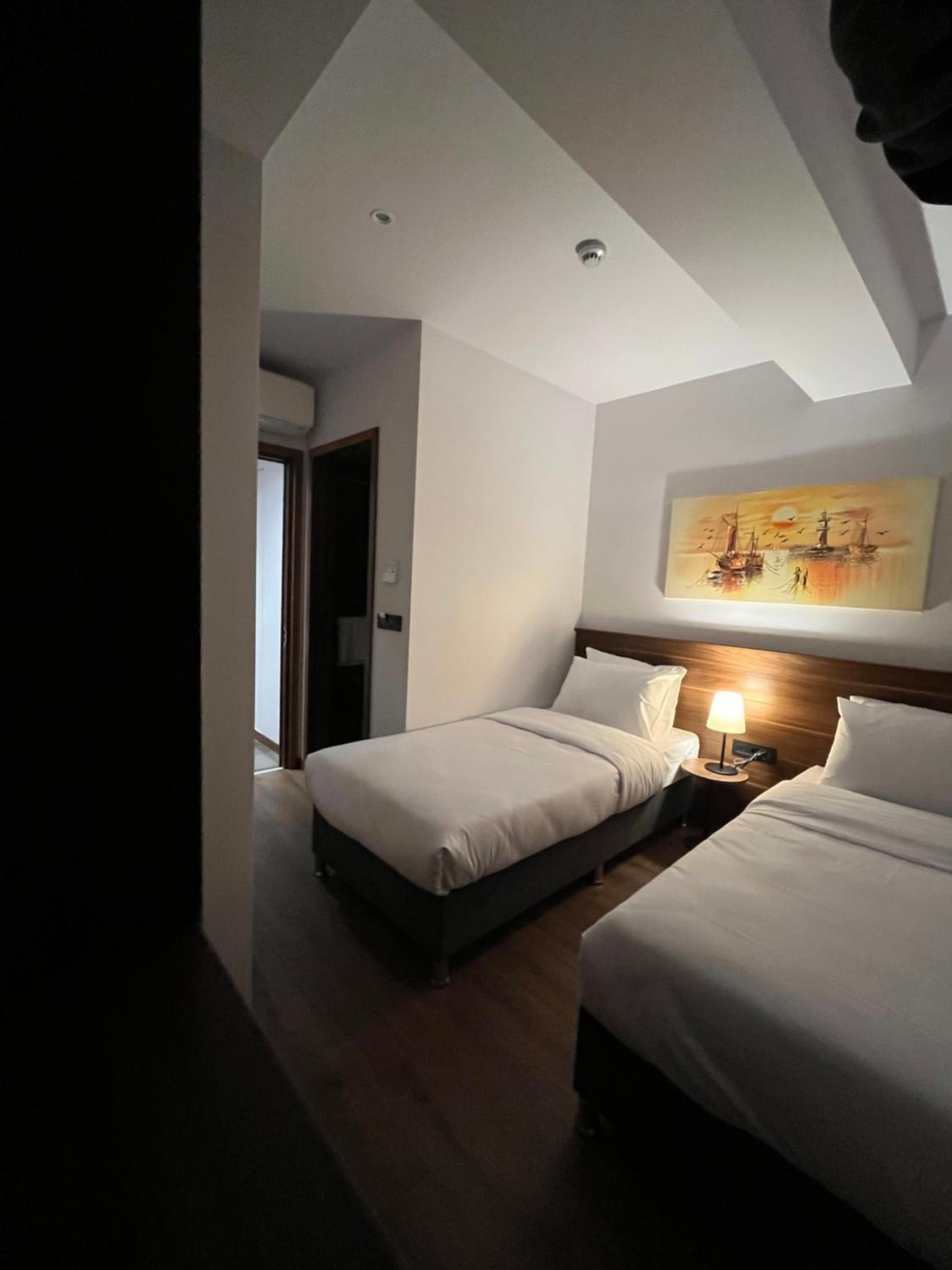 Triple Room photo 2
