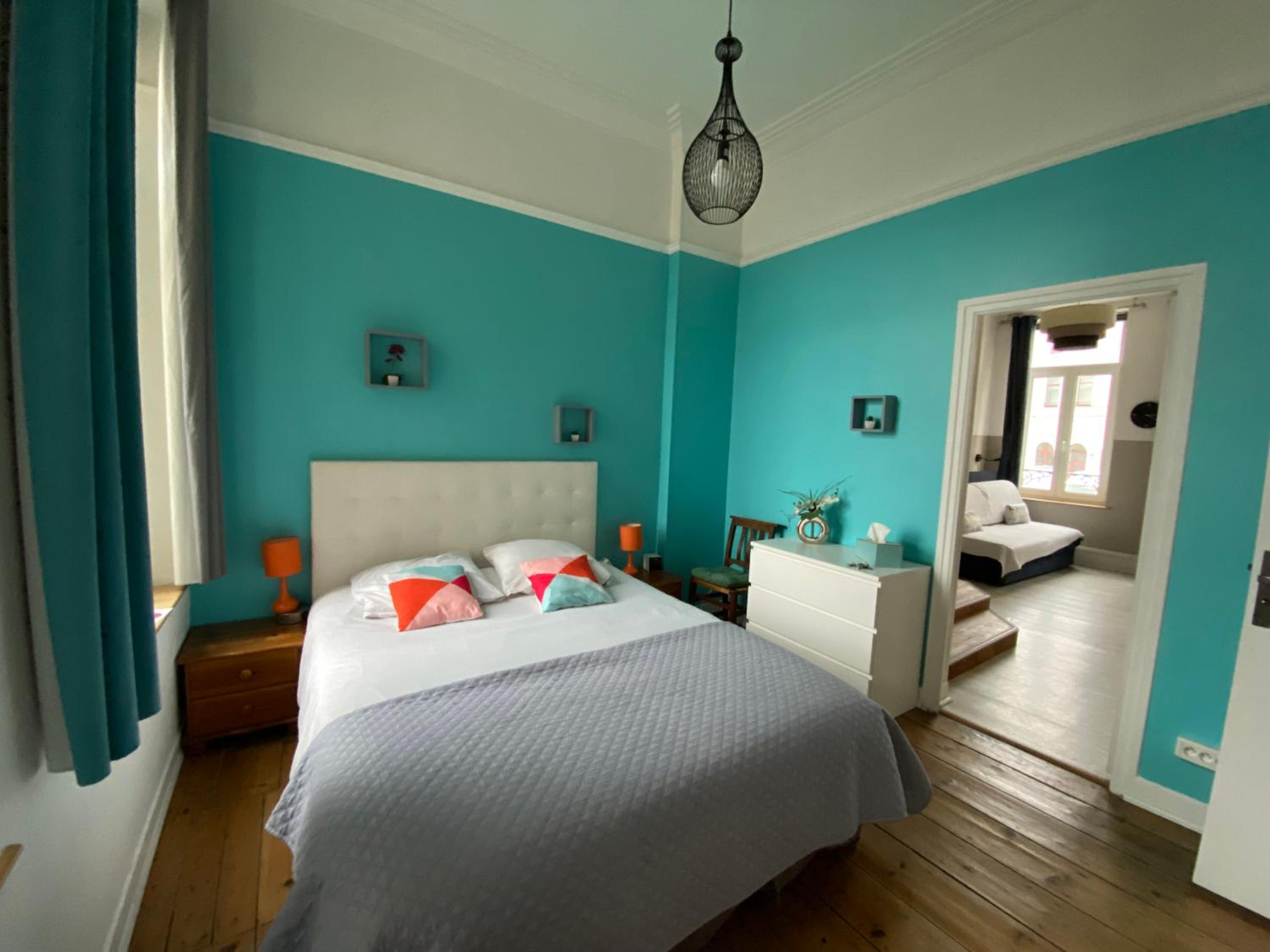 One-Bedroom Apartment - Photo 6