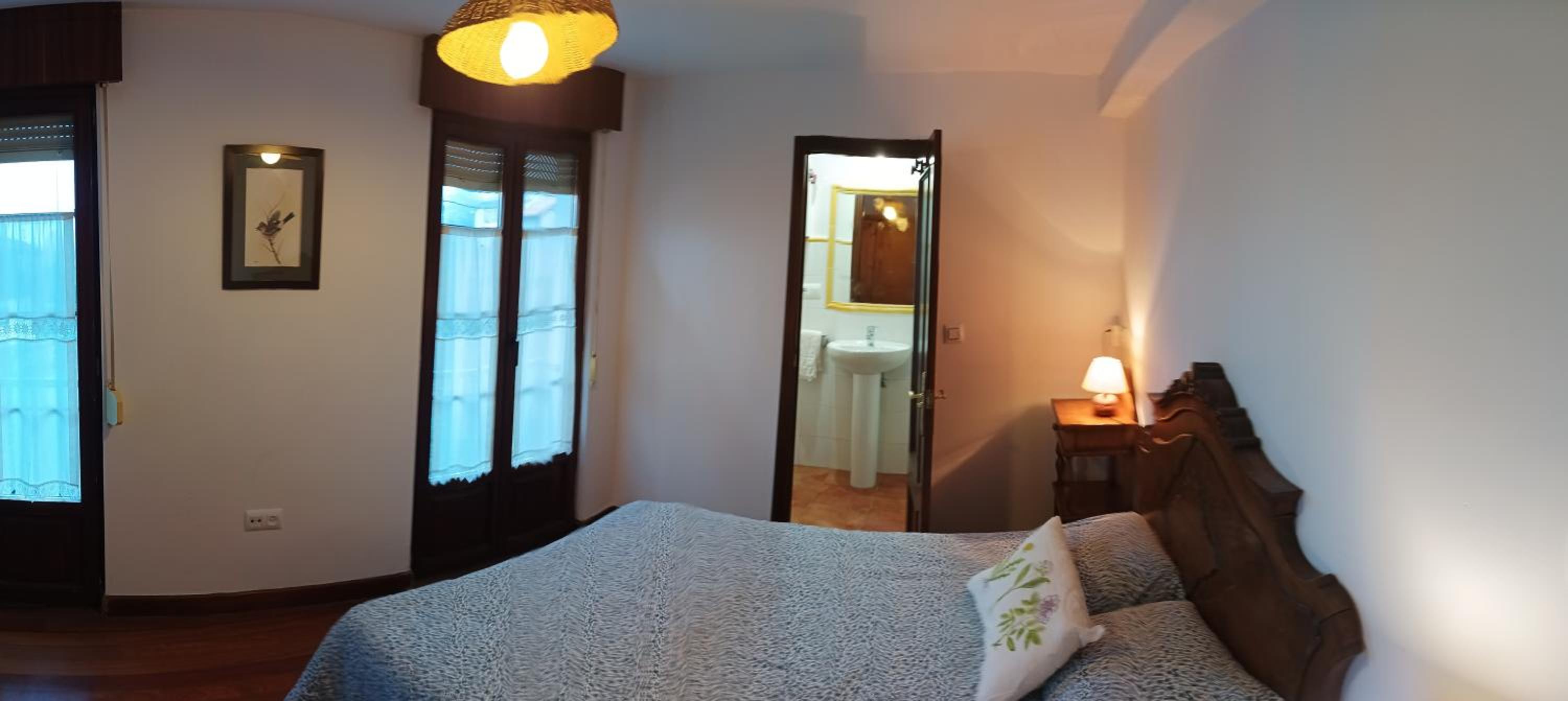 Casa de cuatro habitaciones