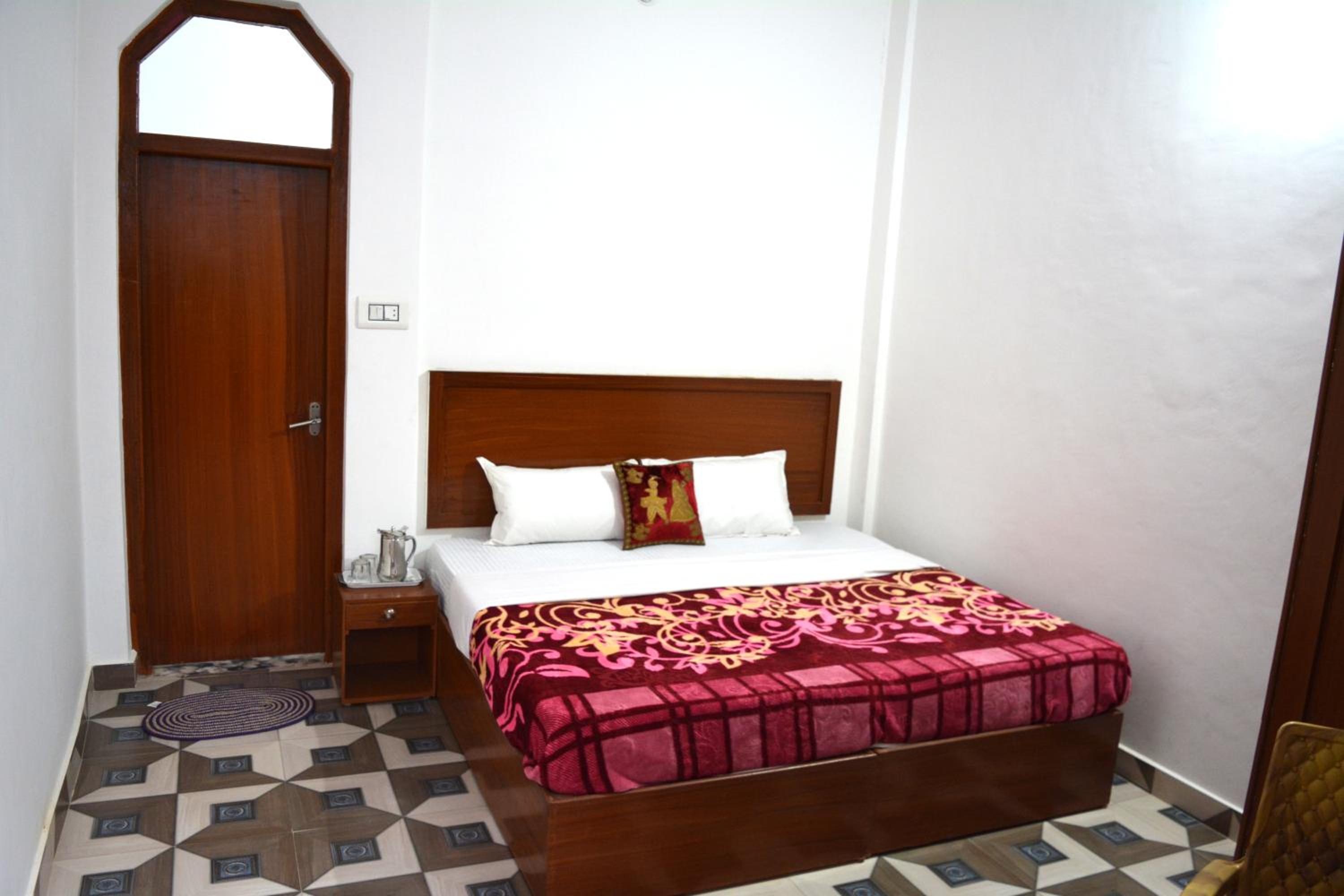 Double or Twin Room photo 1