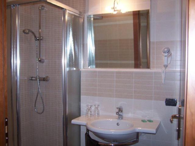 Standard Double or Twin Room photo 2