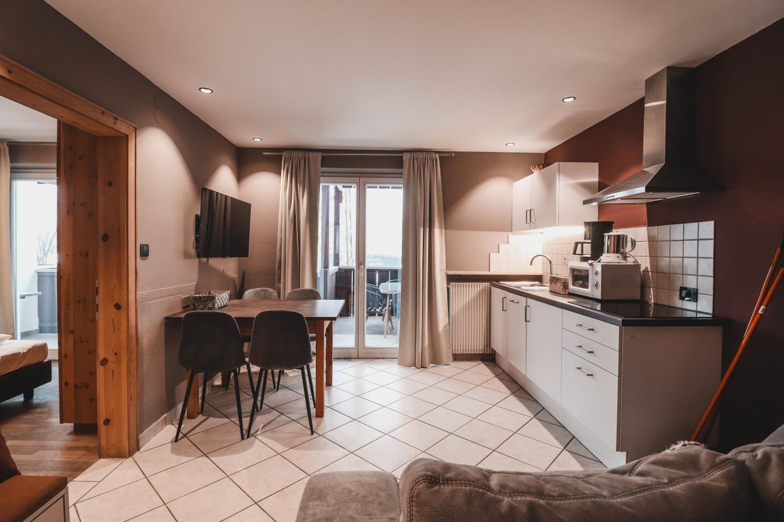 Apartment - C photo 2