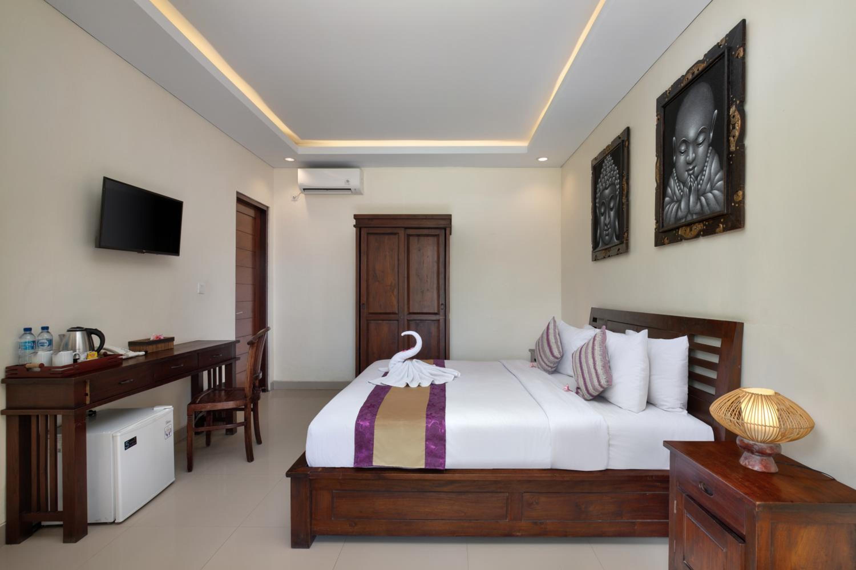 Superior Double or Twin Room - Free Shuttle to Harbor photo 2