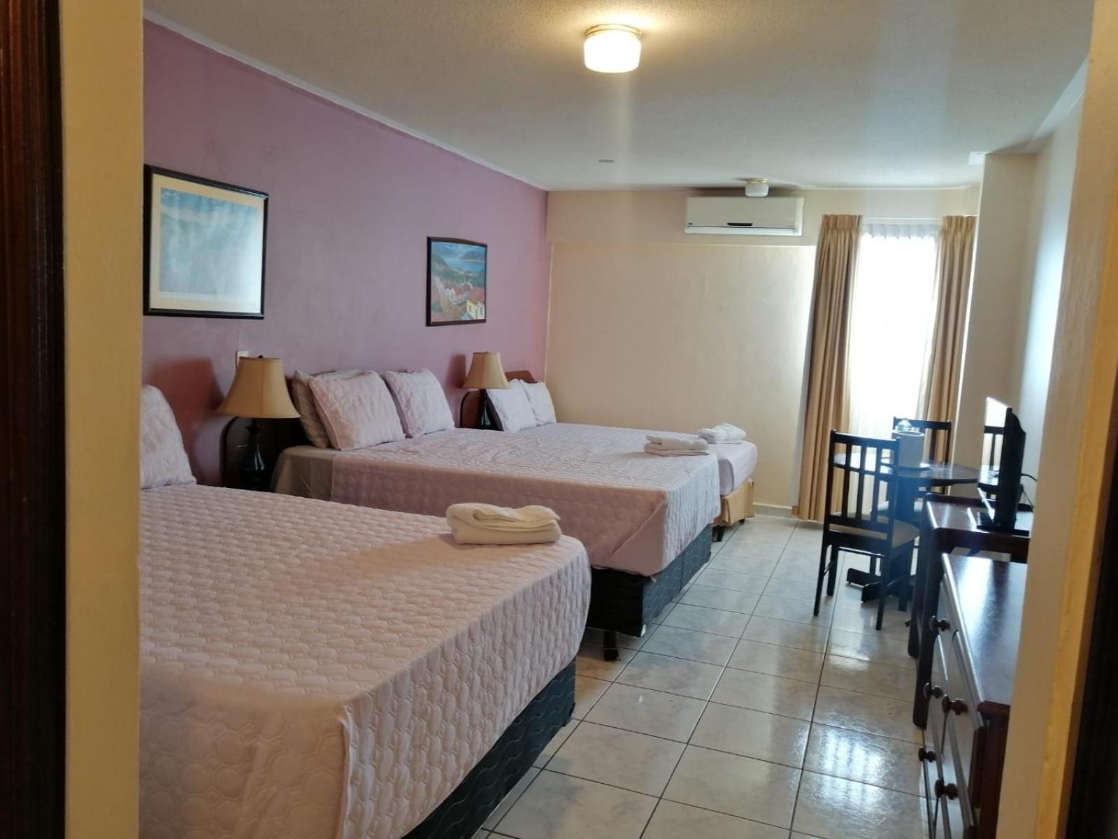 Comfort Triple Room