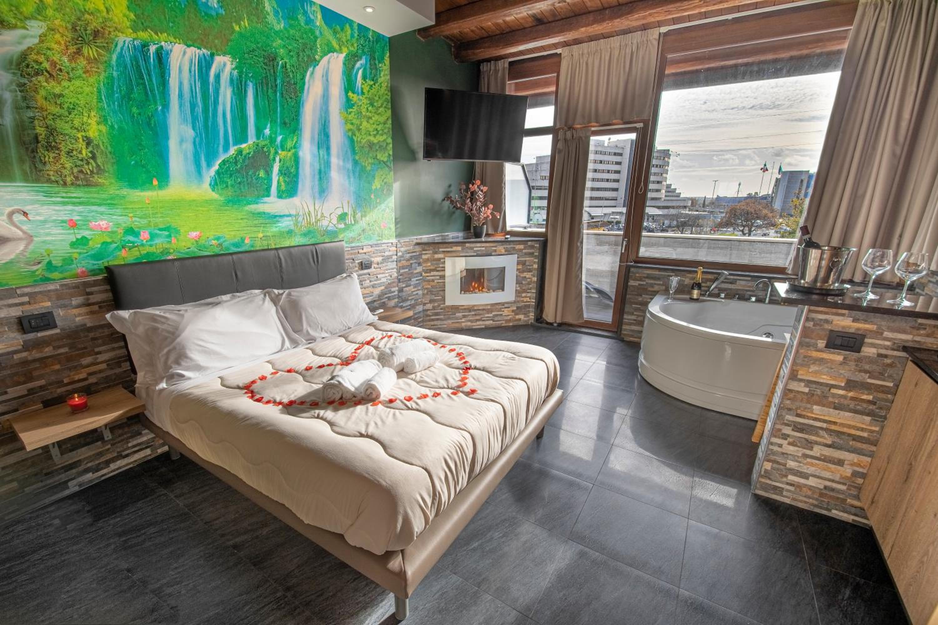 Deluxe Suite with Spa Bath