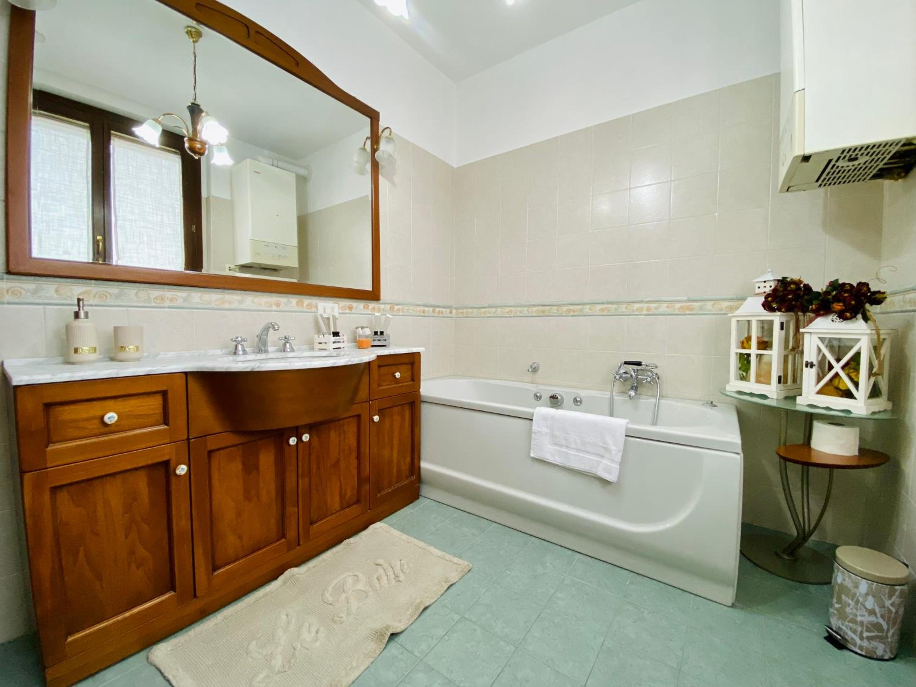Three-Bedroom House photo 2