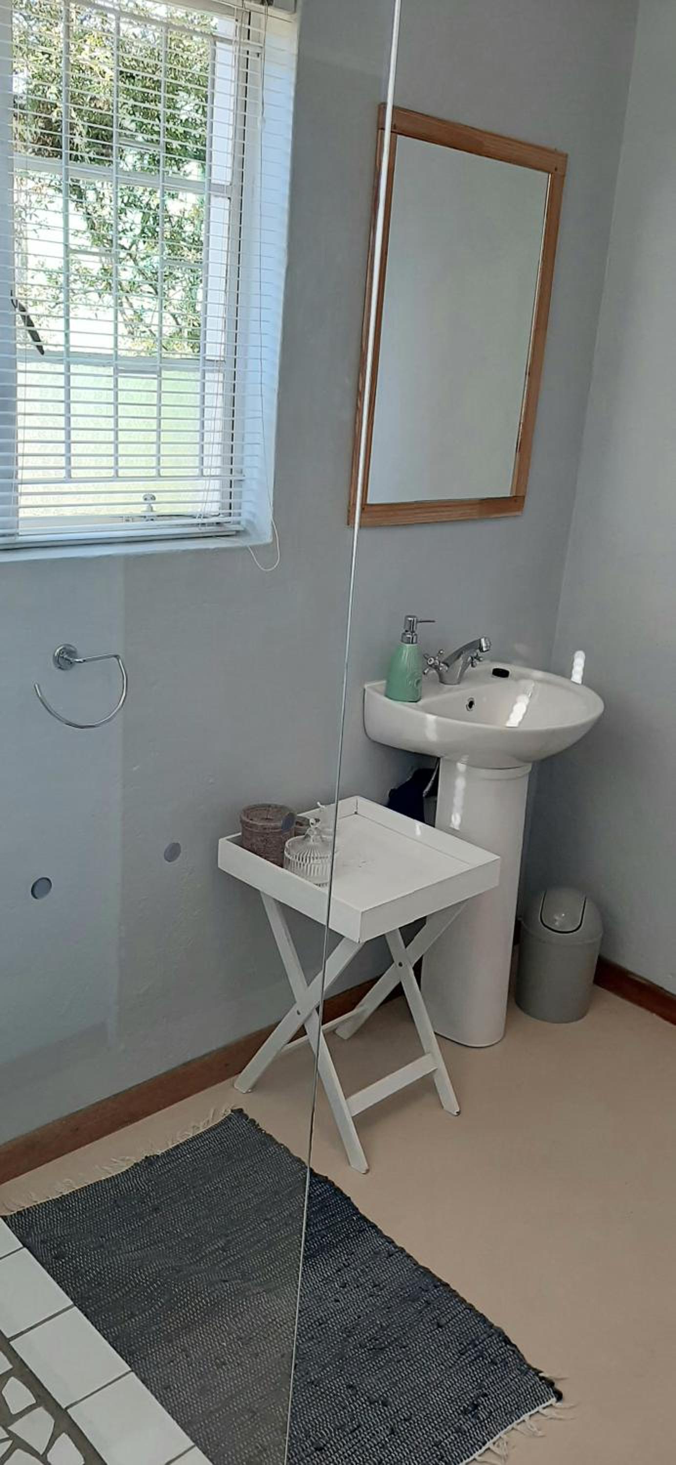 Two-Bedroom House - Photo 5