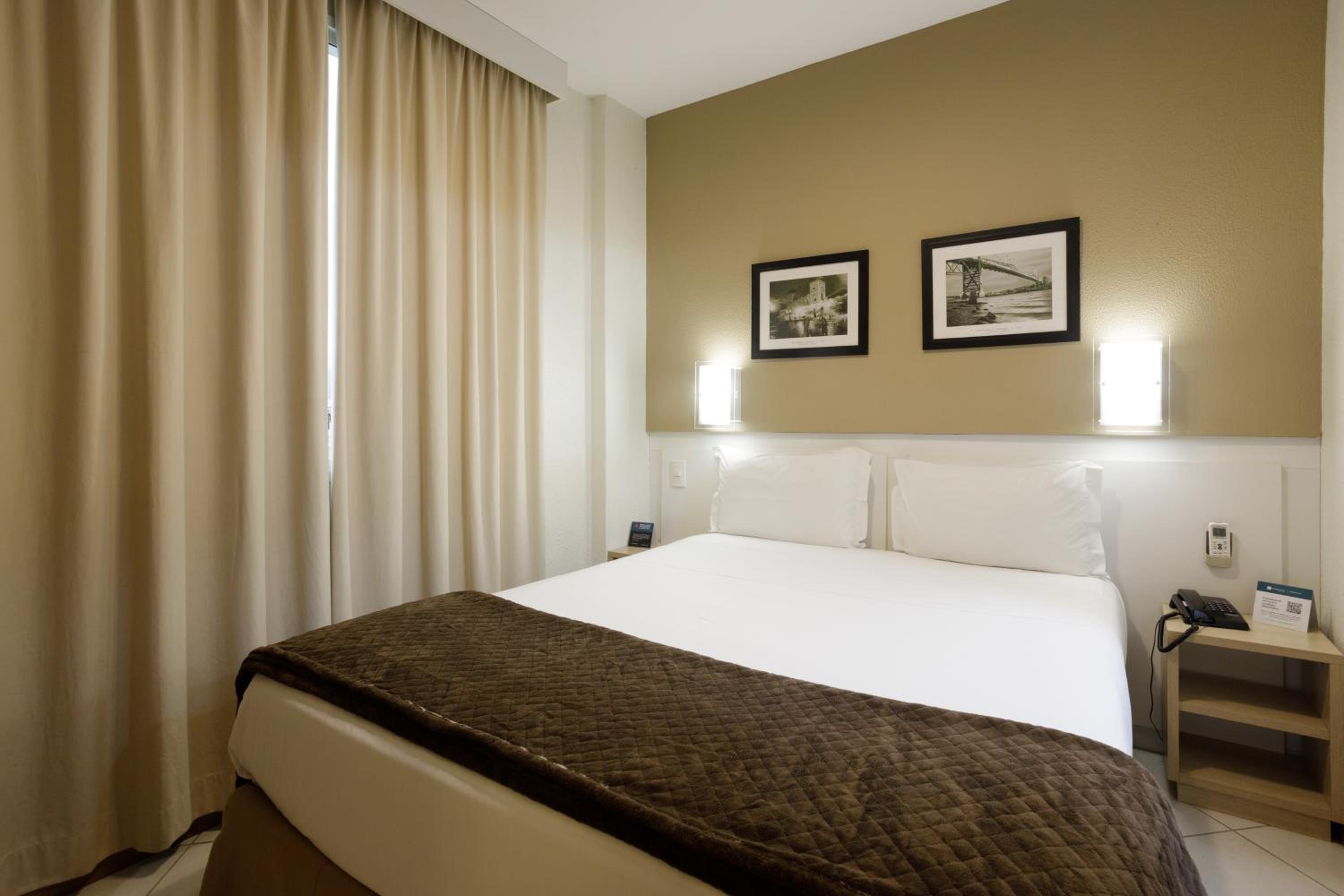 Suite (2 Adults) - Photo 1