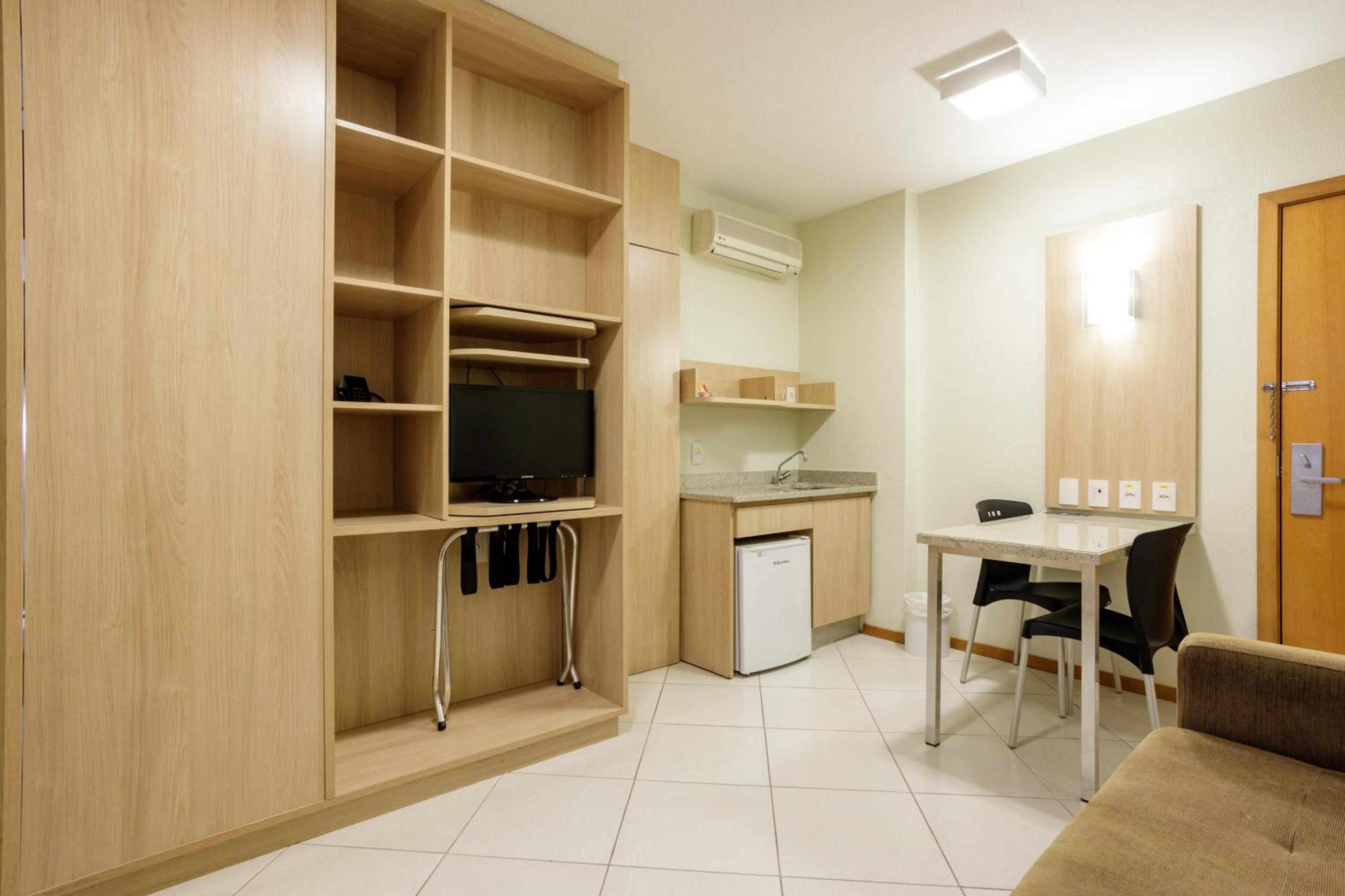 Suite (2 Adults) - Photo 6