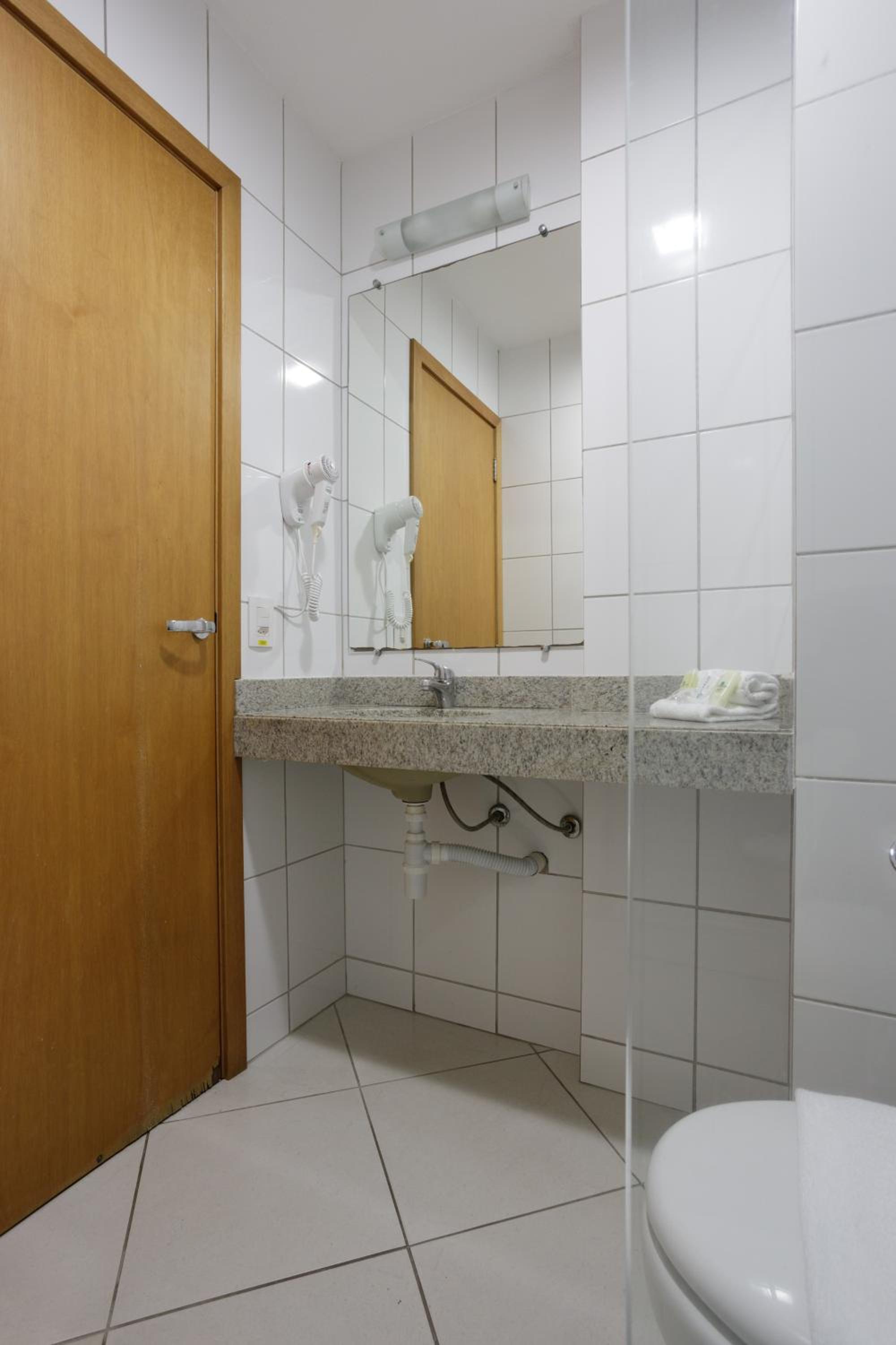 Standard Double Room - Photo 6